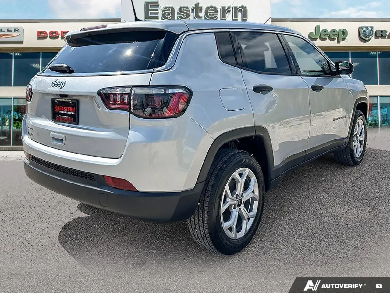 Jeep Compass снимка Jeep Compass