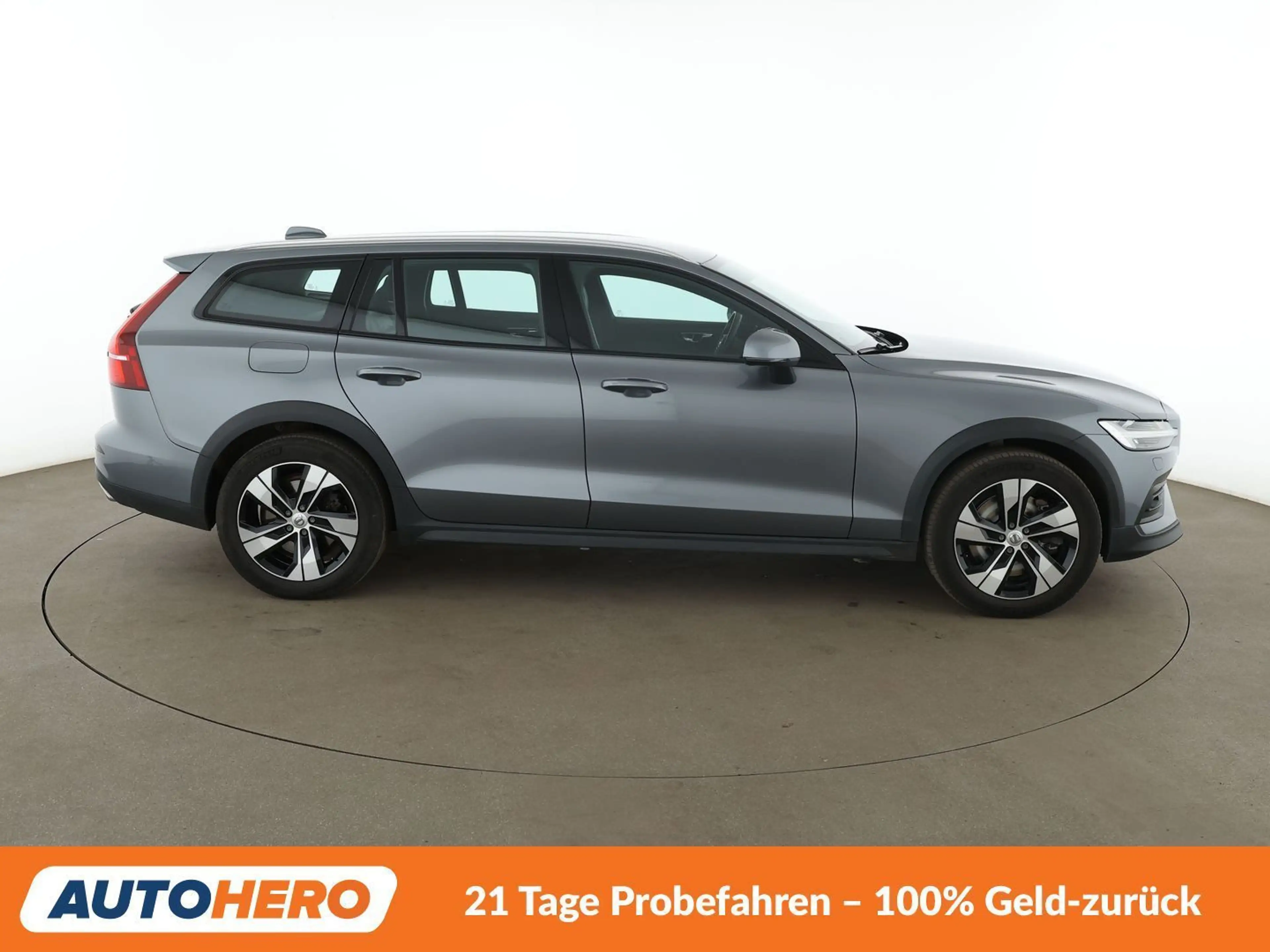 Volvo V60 Cross Country 2.0 D4 AWD Aut.*NAV*LED*TEMP*CAM*PDC*SHZ* — photo 7
