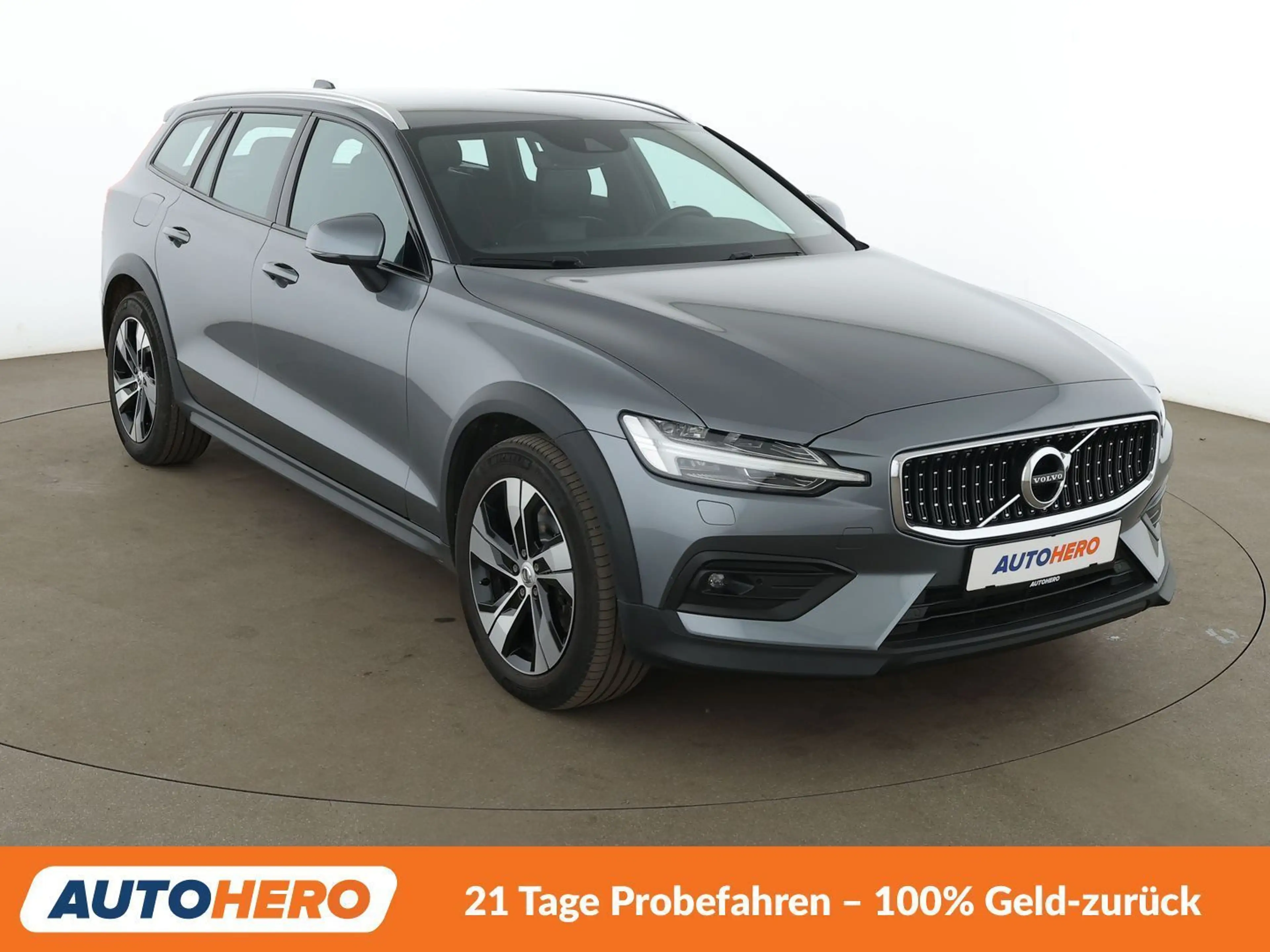 Volvo V60 Cross Country 2.0 D4 AWD Aut.*NAV*LED*TEMP*CAM*PDC*SHZ* — photo 8