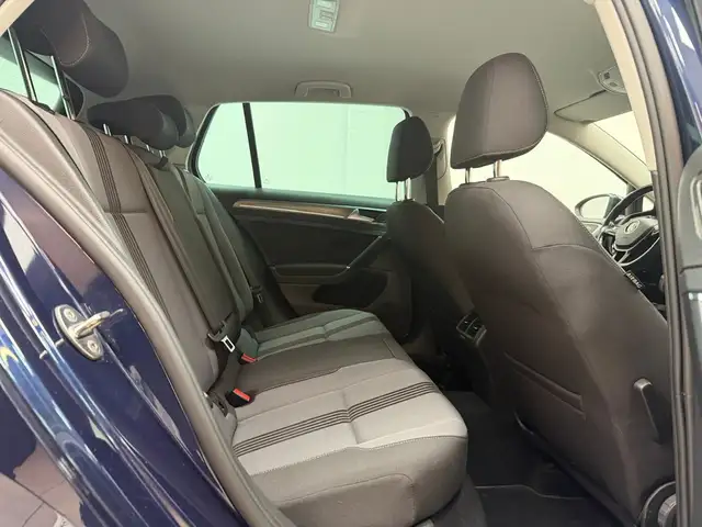 Volkswagen Golf view 14