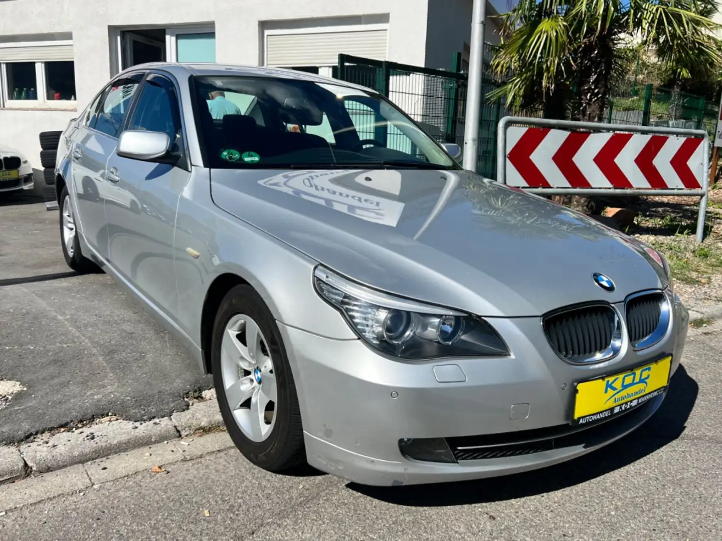 BMW 520 i Limousine Silber - 1