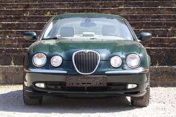 4.2 L V8 Executive 3 Jahre Garantie