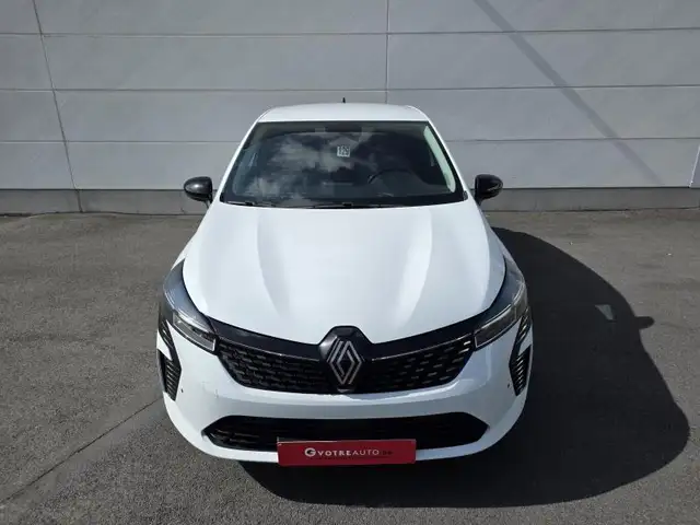 Renault Clio view 2