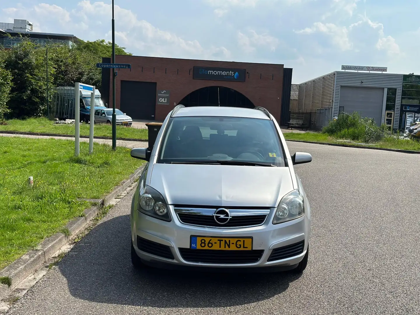 Opel Zafira 1.8 Enjoy 7-PERSOONS AIRCO/CRUISE/BOORDCOMPUTER! Gris - 2