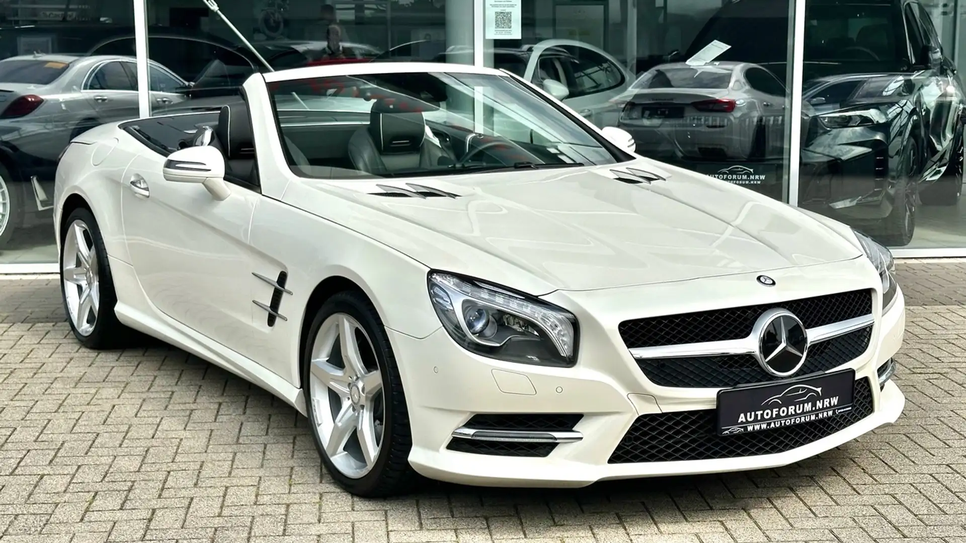 Mercedes-Benz SL 350 V6 AMG Line - 1. Hand - Blanc - 1