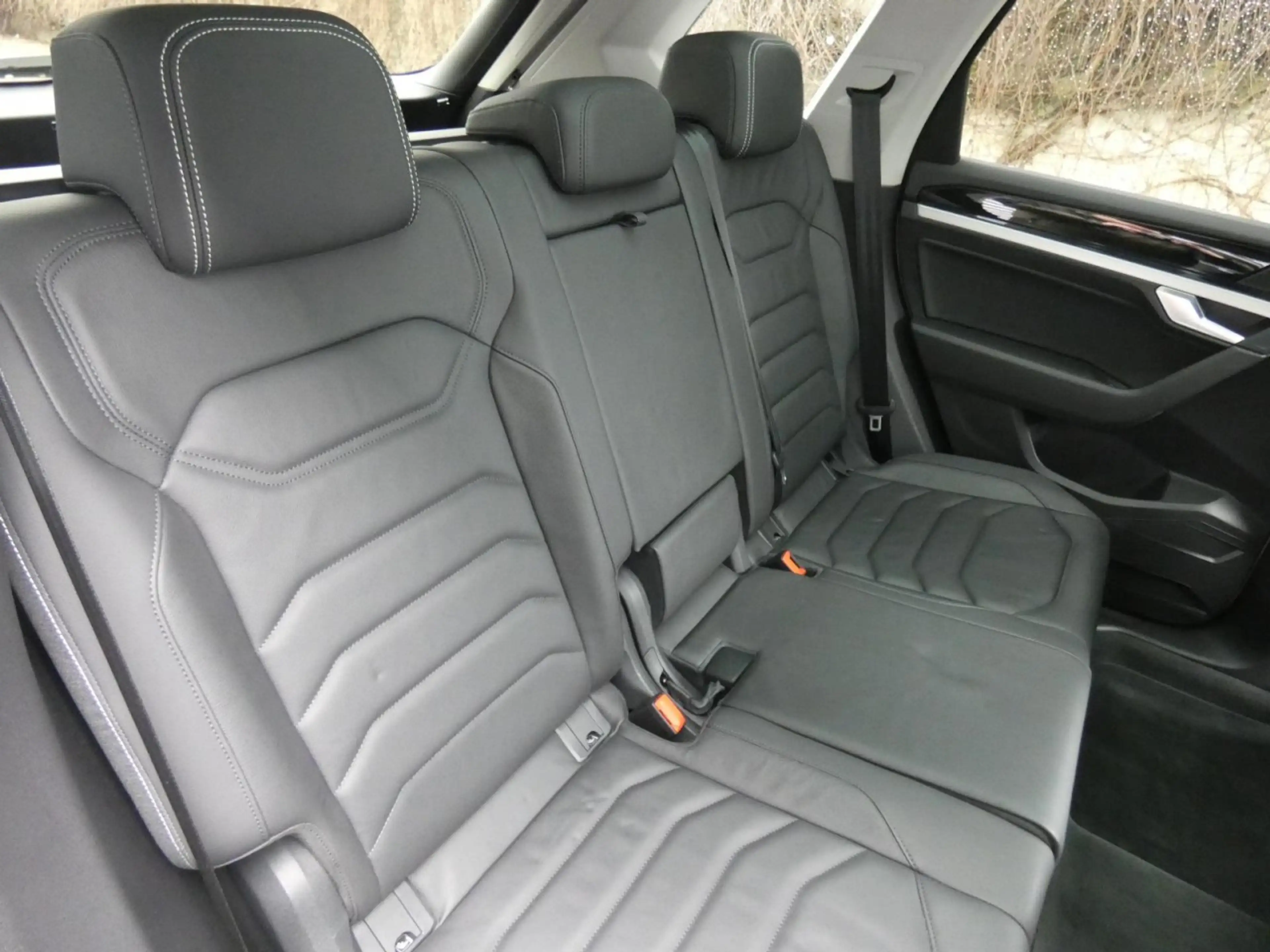 Volkswagen Touareg Touareg Touareg 3.0 TDI 4Motion Automatik LED Navi Leder — photo 5