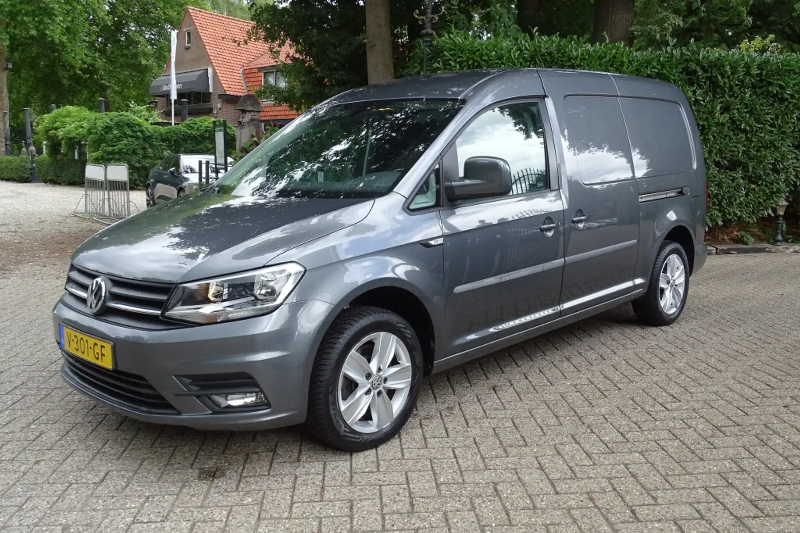 Volkswagen Caddy 2.0 TDI L2H1 BMT Hi. 150PK MAXI KLEP DUB ZIJDEUR N Grijs - 2