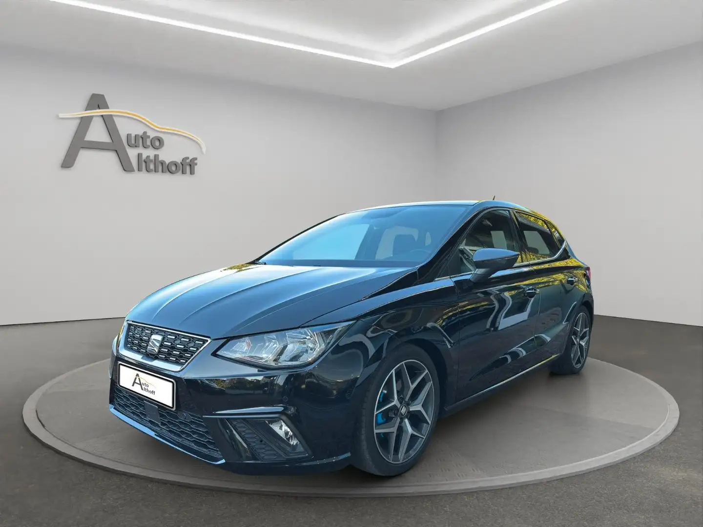 SEAT Ibiza 1.0TSI Xcellence KAM CARPL PANO SHZ TEMP Noir - 2