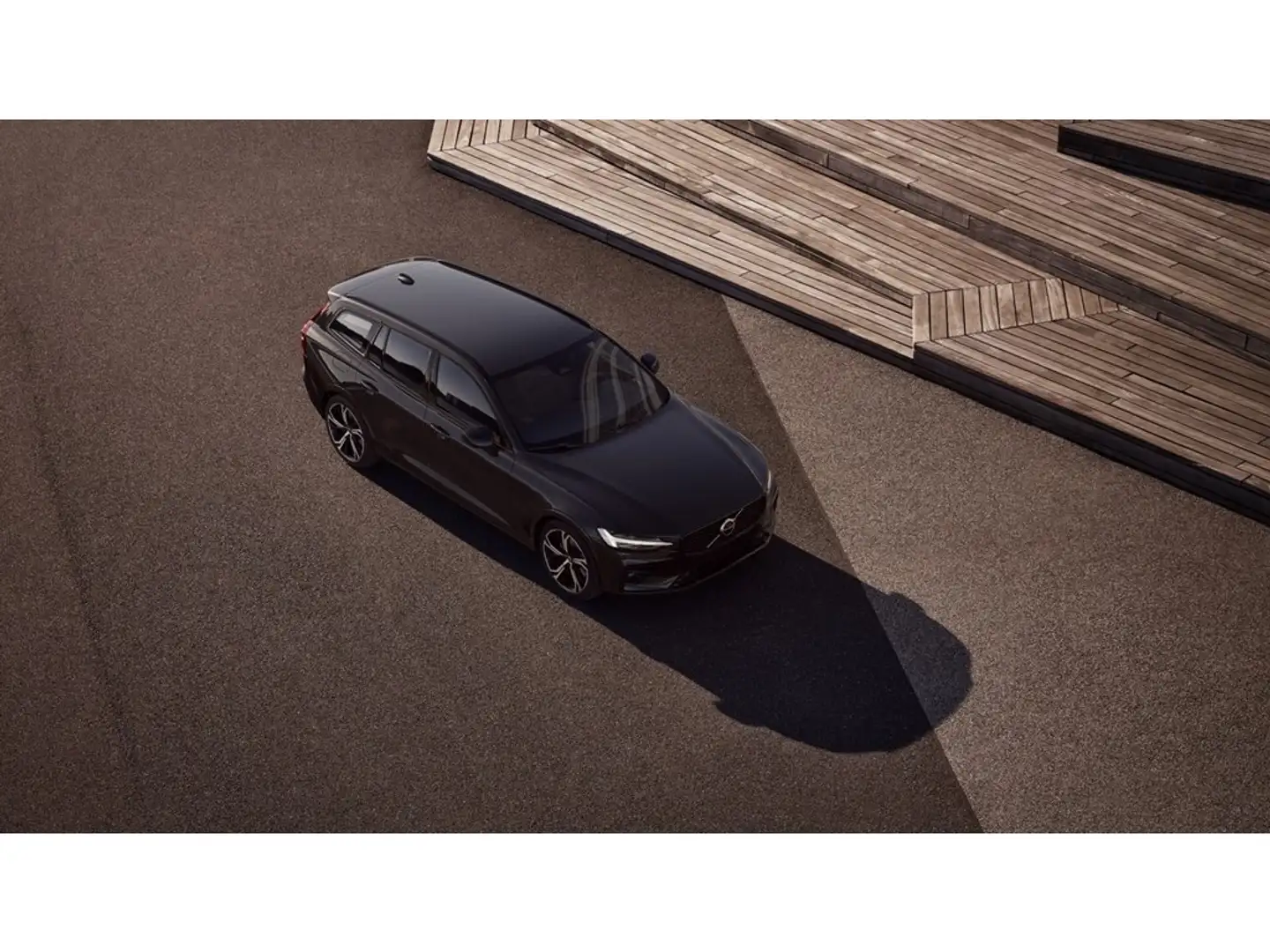 Volvo V60 Plus B3 mild hybrid Benzine Dark Noir - 1