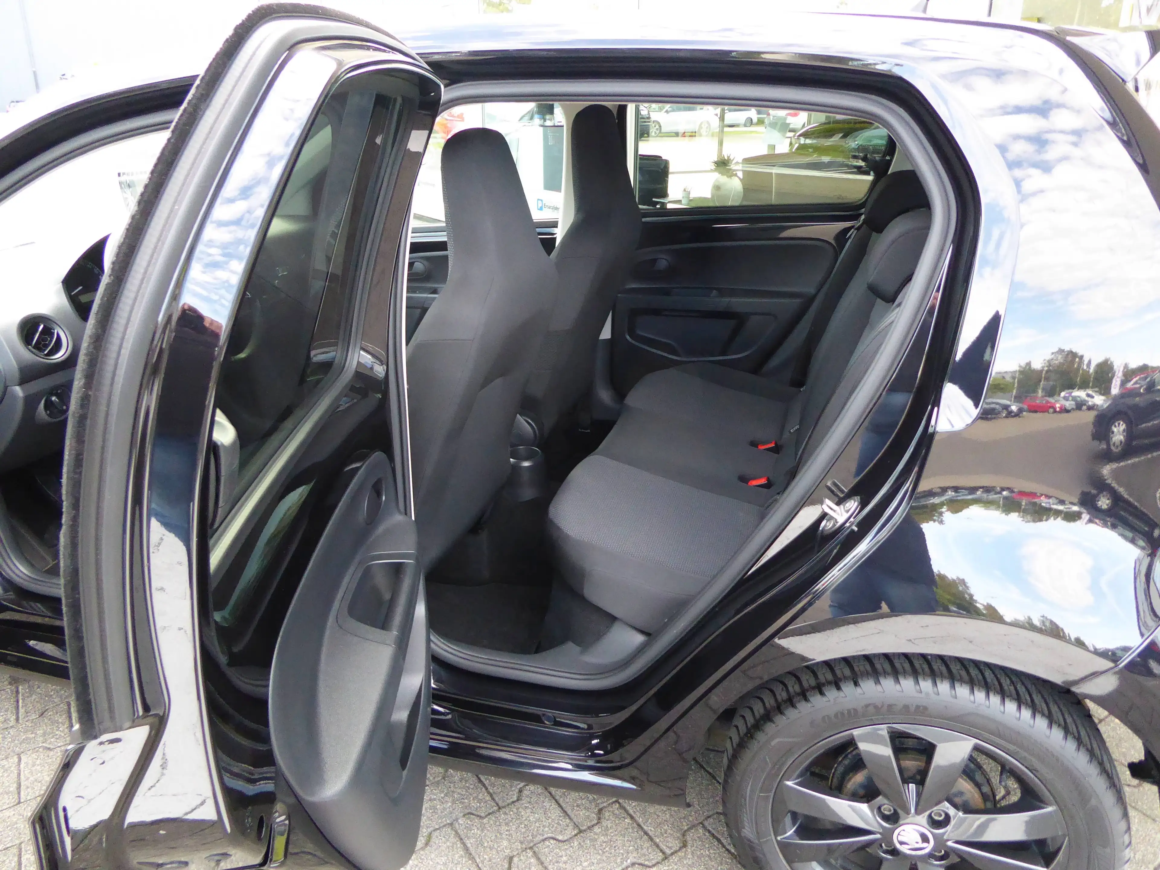 Skoda Citigo Ambition Sitzheizung Ganzjahresreifen — photo 14