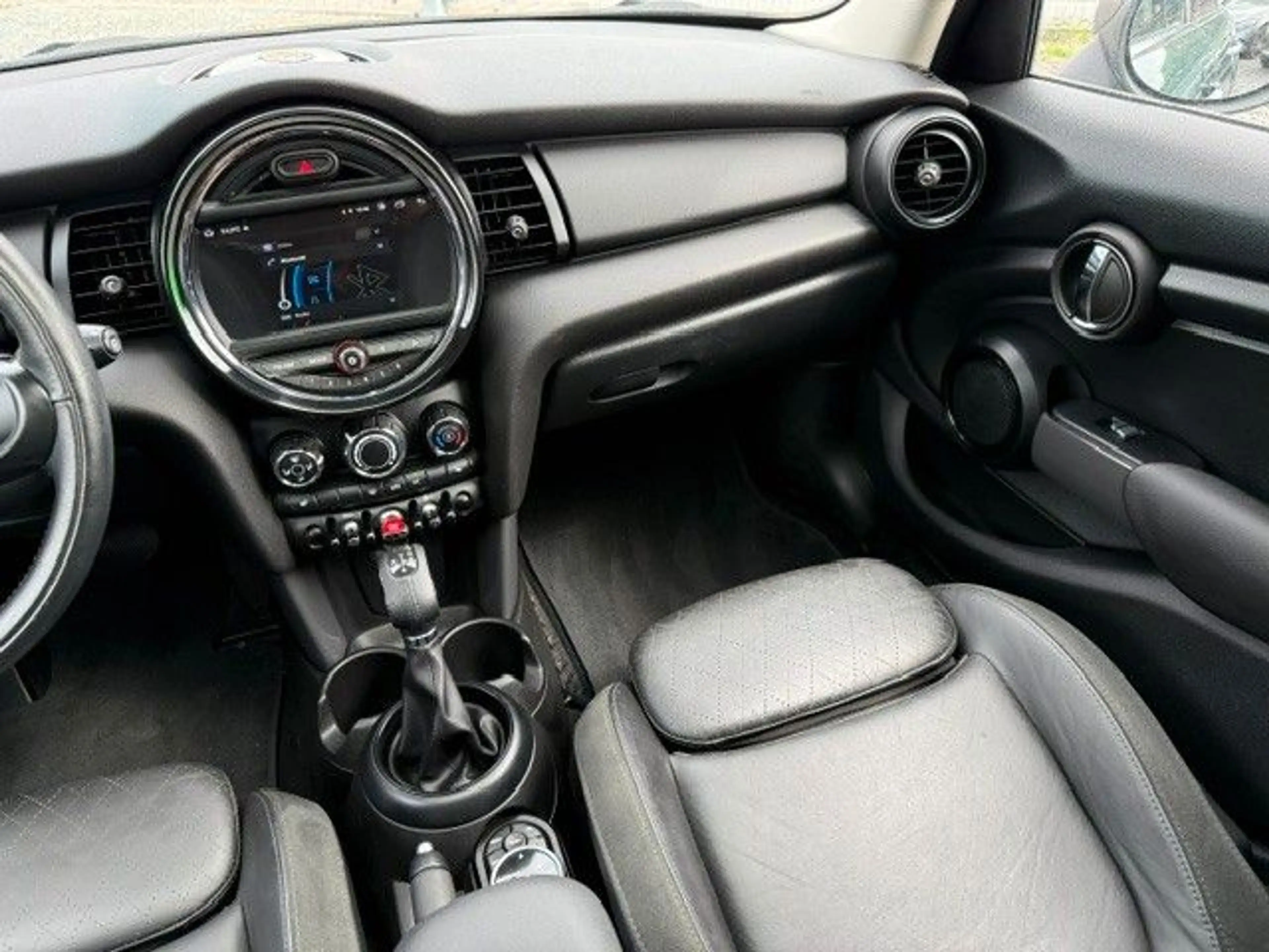 MINI One Mini 5-trg. One Automatik*Navi*PDC*Panorama — photo 11