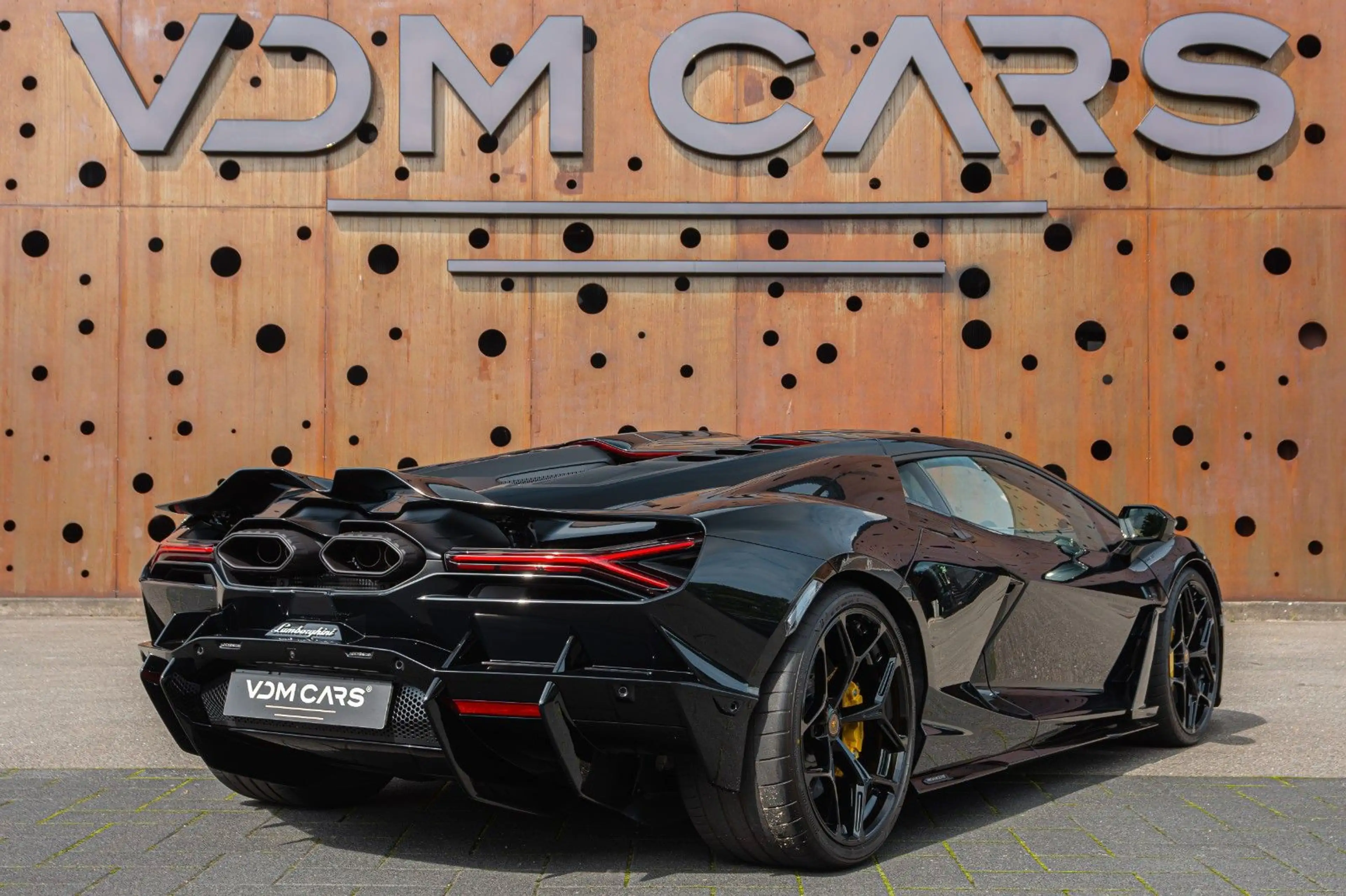 Lamborghini Revuelto 6.5 V12 *NEW CAR *AVAILABLE*BI COLOR — photo 8