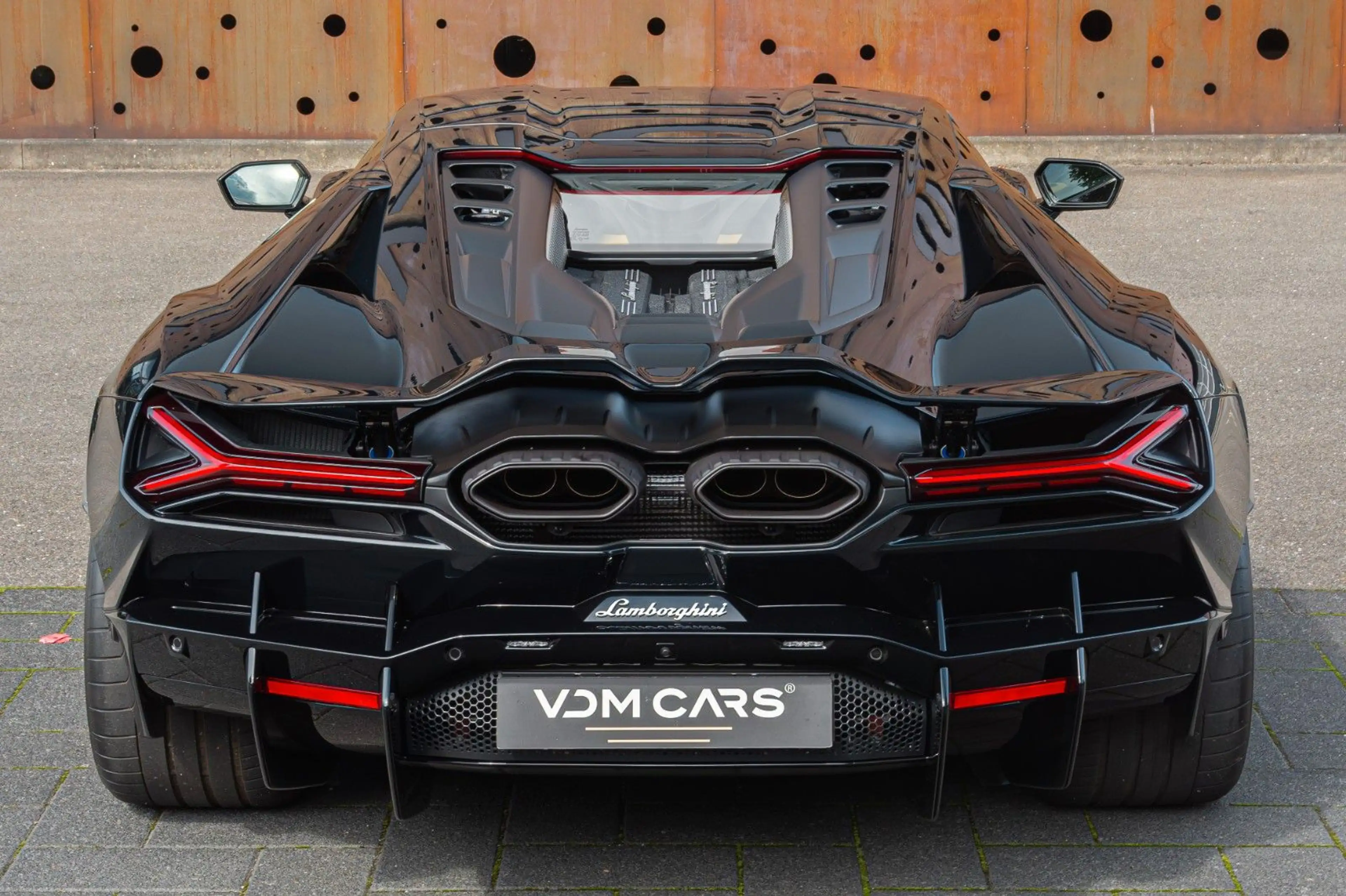 Lamborghini Revuelto 6.5 V12 *NEW CAR *AVAILABLE*BI COLOR — photo 6