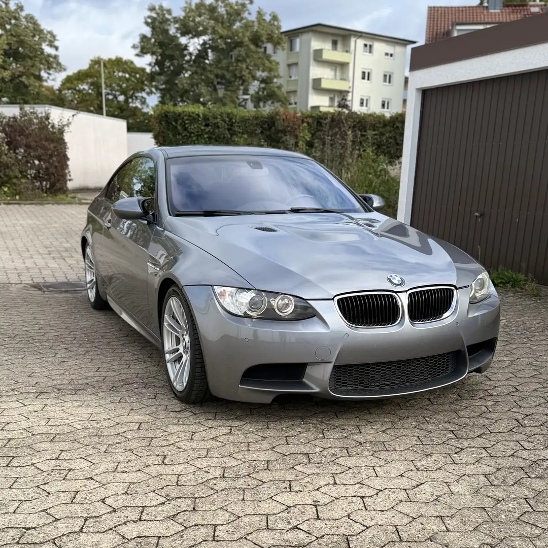 BMW M3 Deutsches Fzg. Scheckheft 140tkm 2. Hand Grau - 2