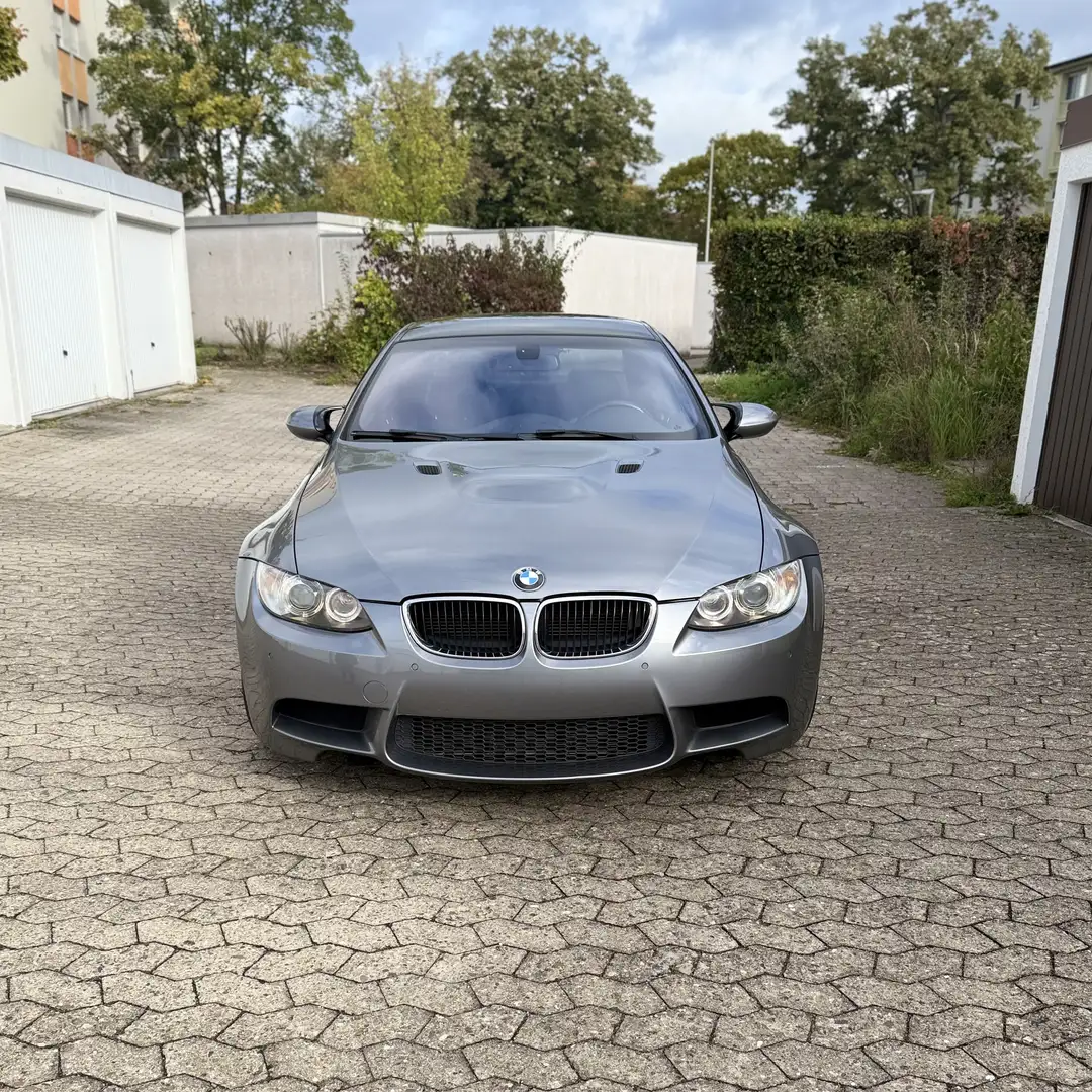 BMW M3 Deutsches Fzg. Scheckheft 140tkm 2. Hand Grau - 1