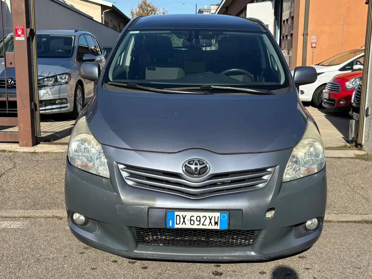 Toyota Verso 2.0 DIESEL 7 POSTI *TETTO*MANUALE* Plateado - 2