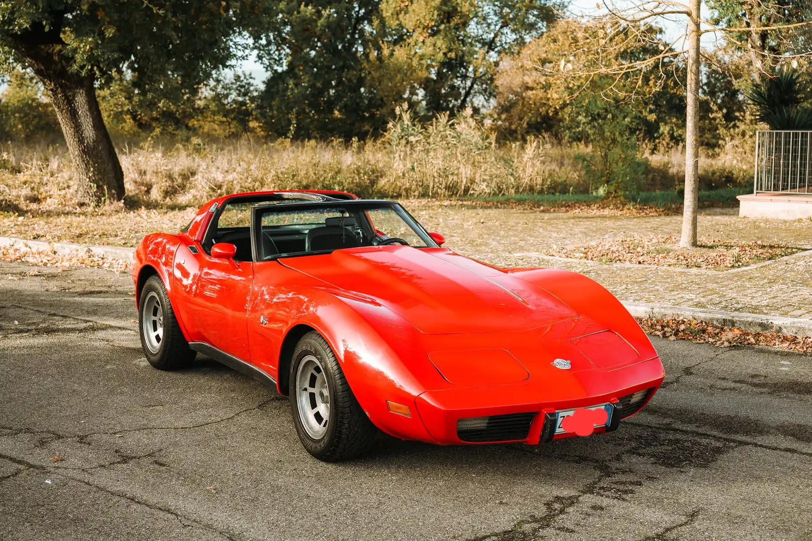 Chevrolet Corvette C 3  V8  25 anniversary ASI Rot - 1