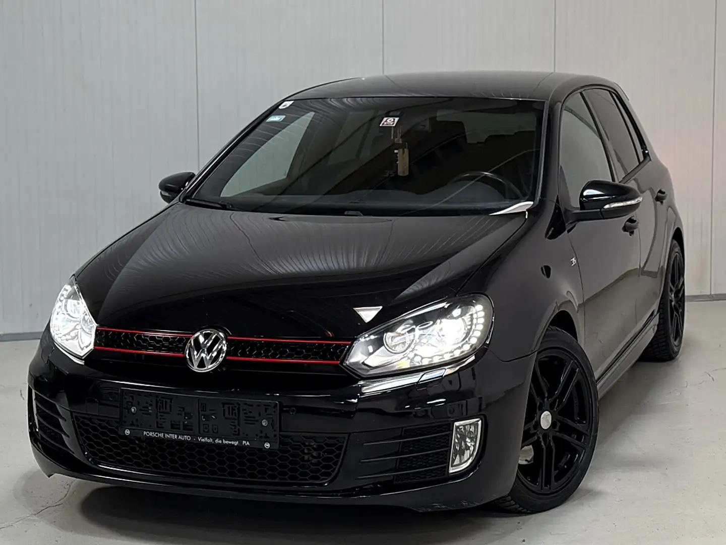 Volkswagen Golf GTI Edition 35'' 2,0 DSG Schwarz - 2