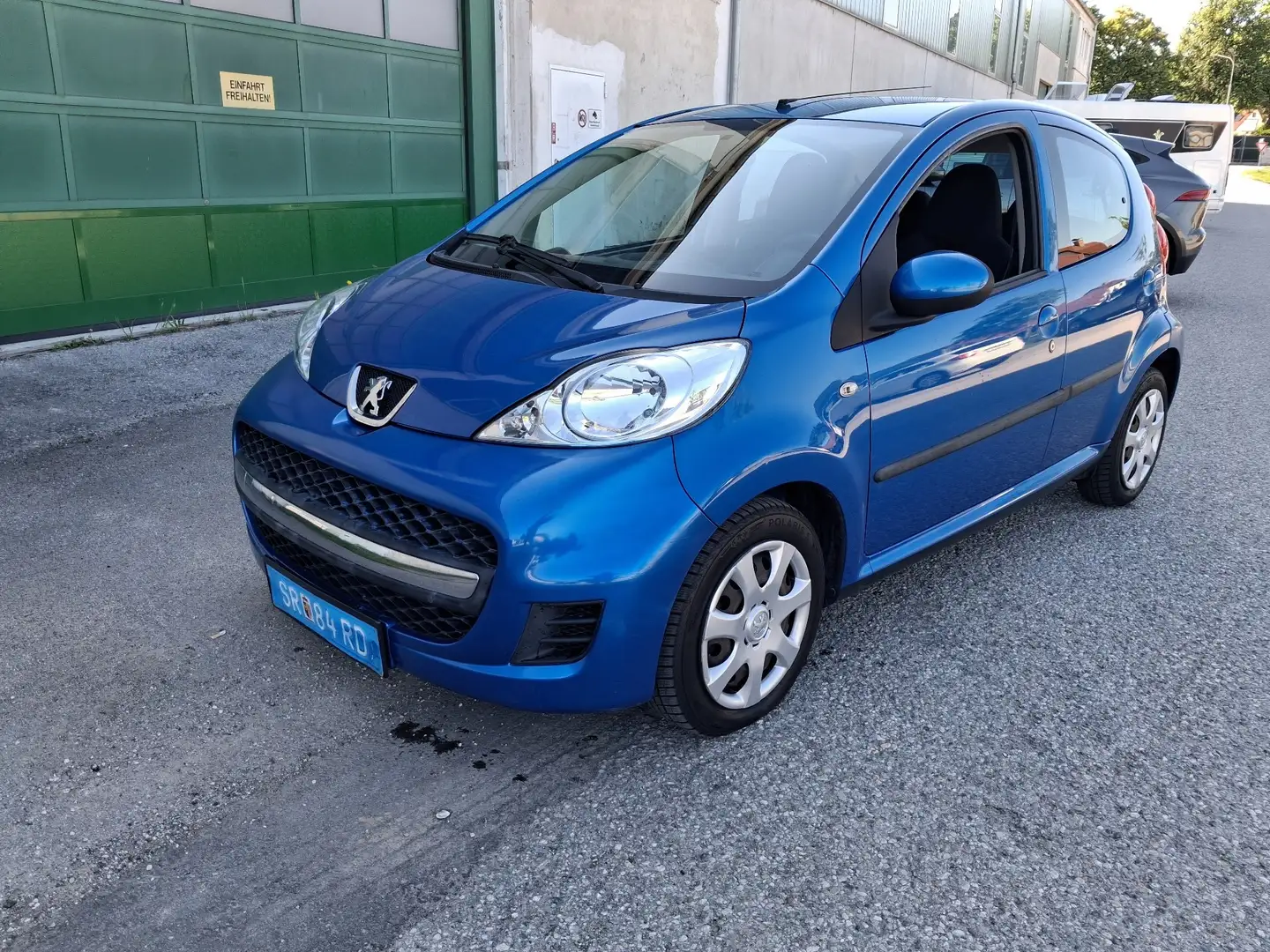Peugeot 107 Junior 1,0 12V - 1