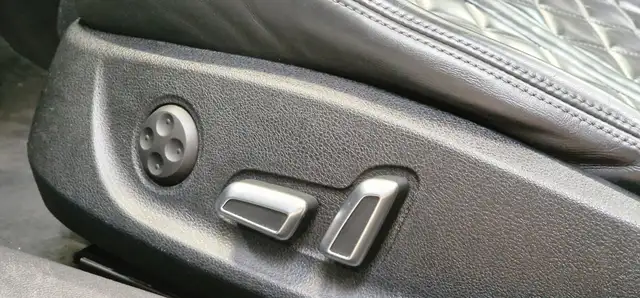 Audi A6 view 17