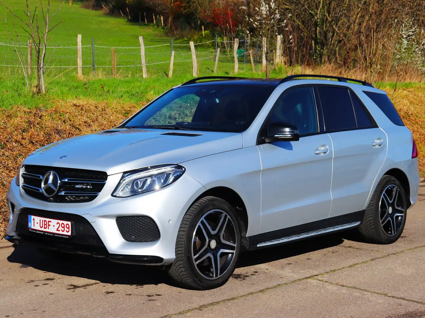 Mercedes-Benz GLE 250 4 MATIC - AMG LINE Gris - 1