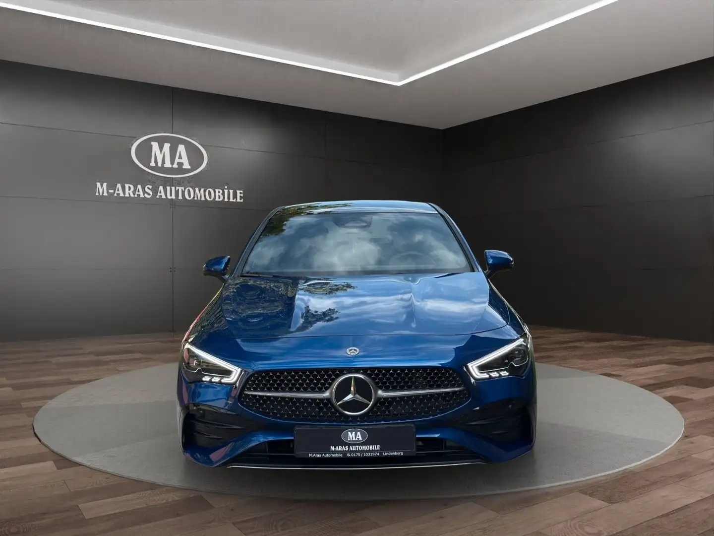 Mercedes-Benz CLA 200 AMG Edition Pano Head.Up Burmester 360° Blau - 2