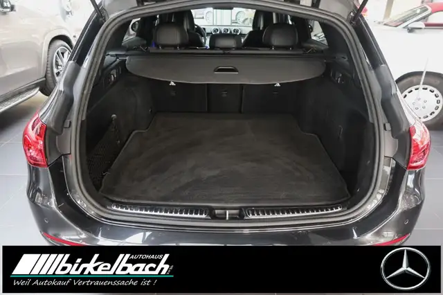 Mercedes-Benz C-Class view 12