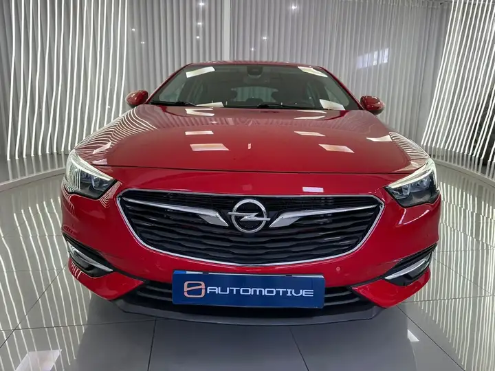 Opel Insignia ST - INNOVATION 1.6 CDTI S/S 2020, foto 11
