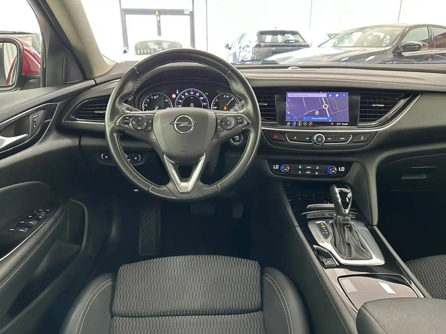 Opel Insignia ST 1.6CDTI S&S Innovation Aut. 136 Rojo - 1