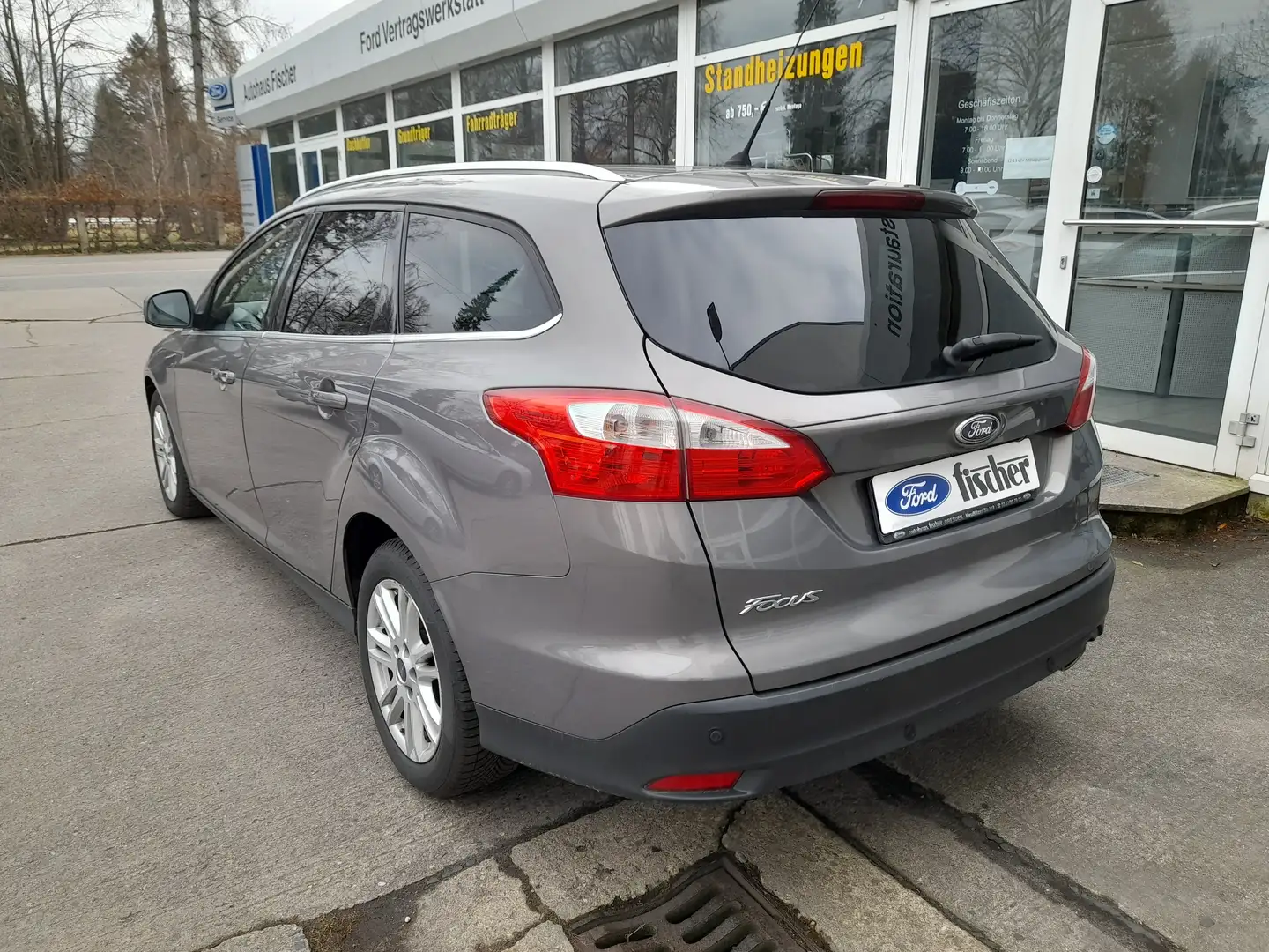Ford Focus Titanium Braun - 2