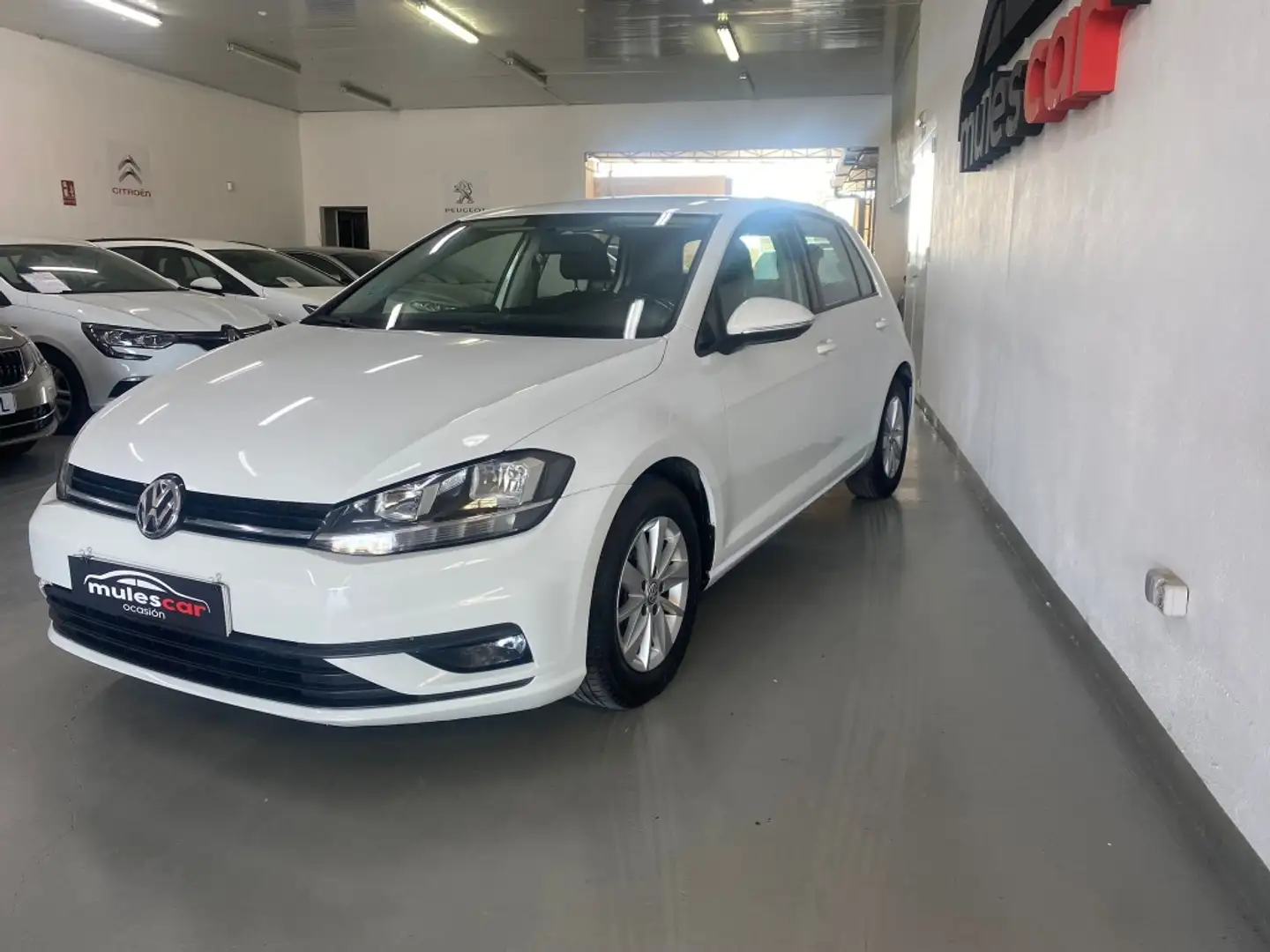 Volkswagen Golf 1.6TDI Edition 85kW Blanc - 1