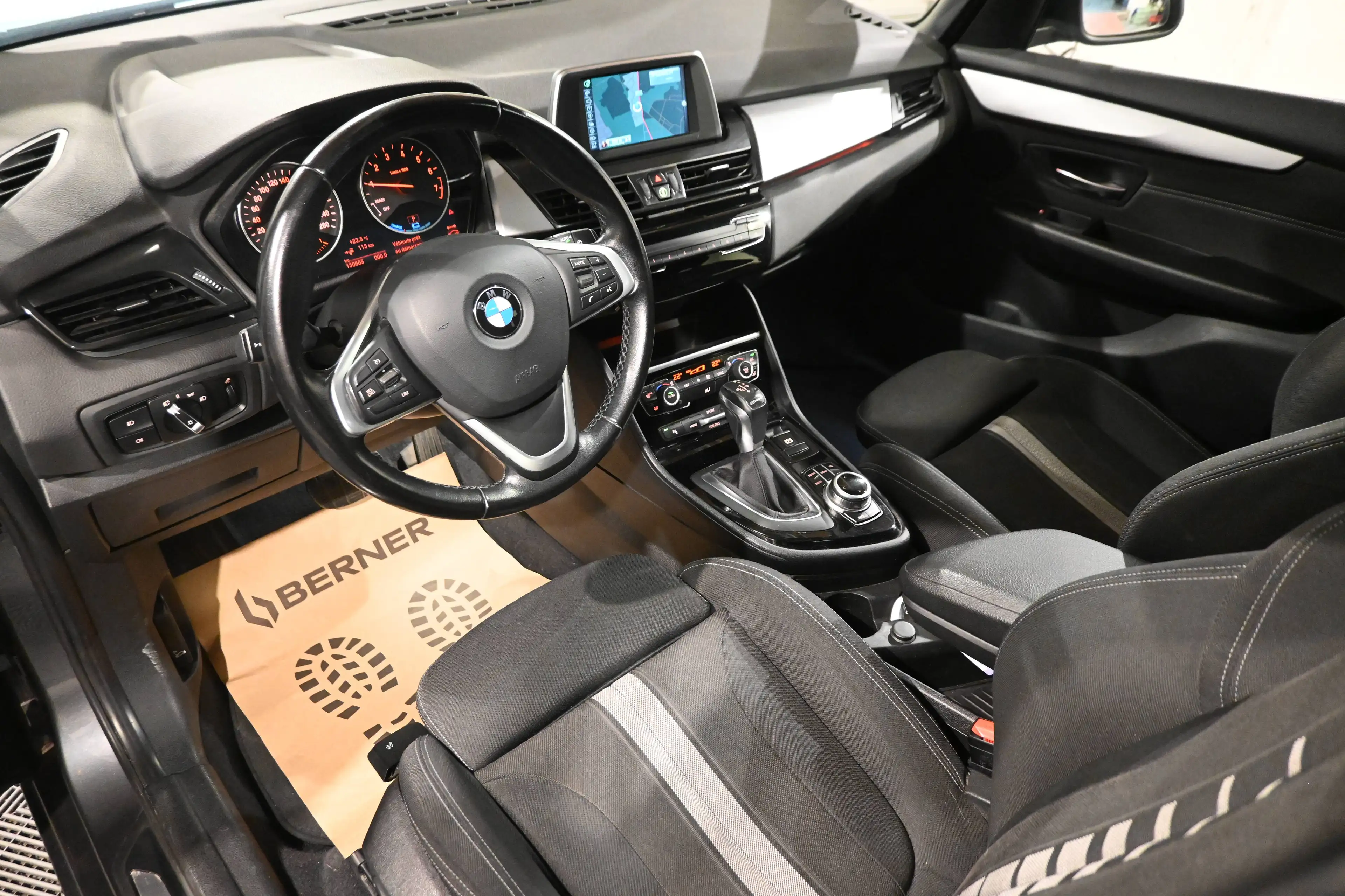 BMW 225 225XEA Active Tourer PHEV / GPS NAVIGATION / BLUETOOTH / PDC / A VOIR !! — photo 9