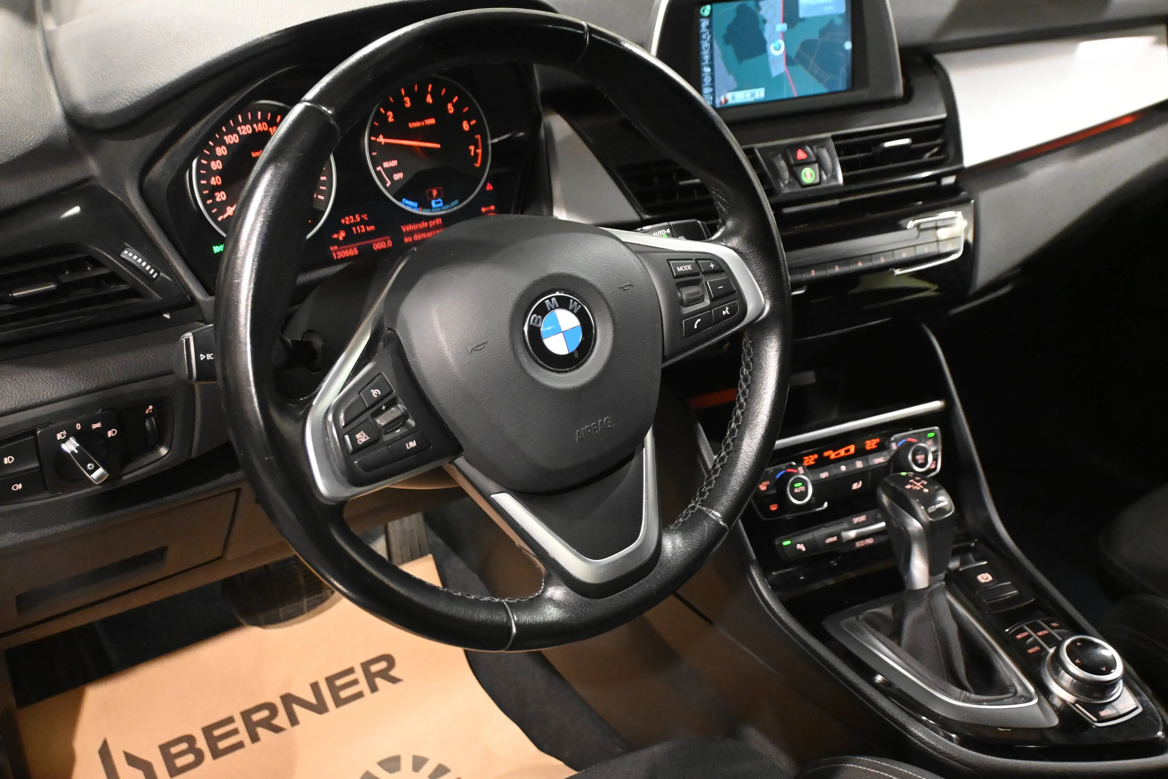 BMW 225 225XEA Active Tourer PHEV / GPS NAVIGATION / BLUETOOTH / PDC / A VOIR !! — photo 10
