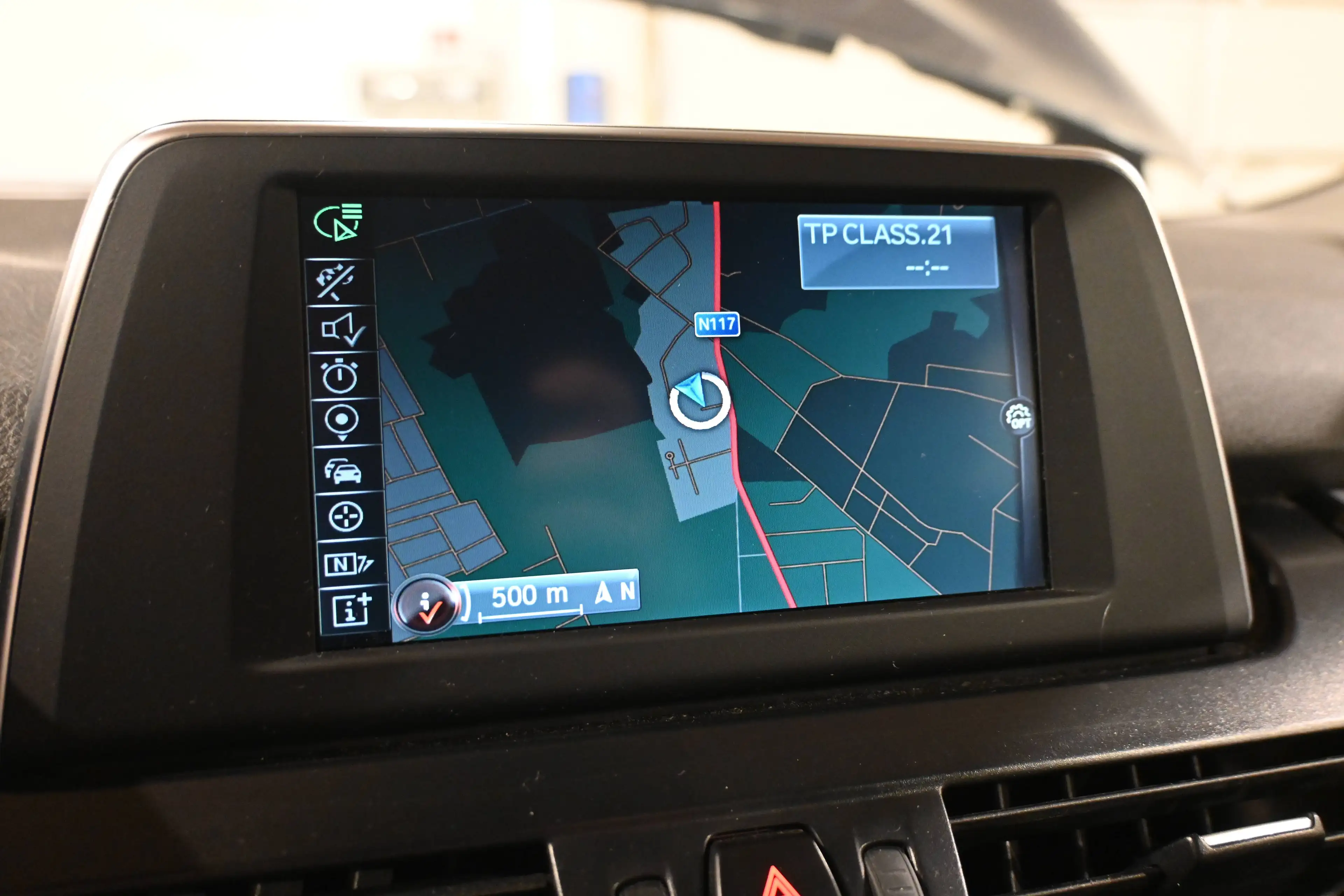 BMW 225 225XEA Active Tourer PHEV / GPS NAVIGATION / BLUETOOTH / PDC / A VOIR !! — photo 15