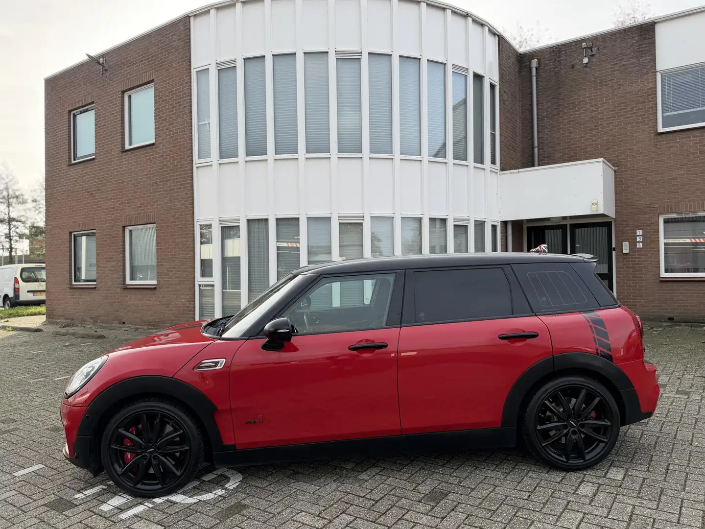 MINI John Cooper Works Clubman Mini 2.0 ALL4 | Clima | PDC | Rouge - 2