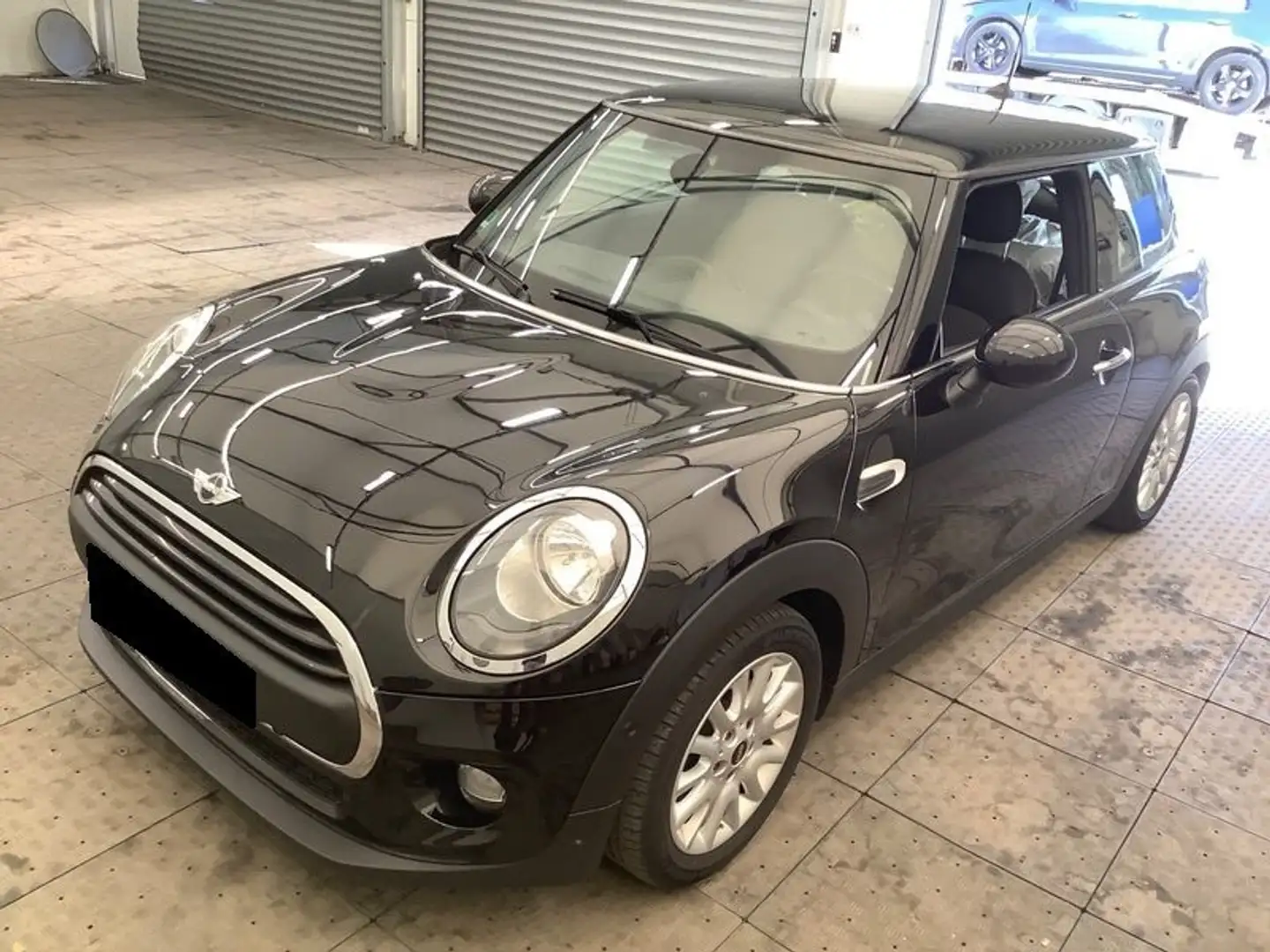 MINI One Aut. Schwarz - 1