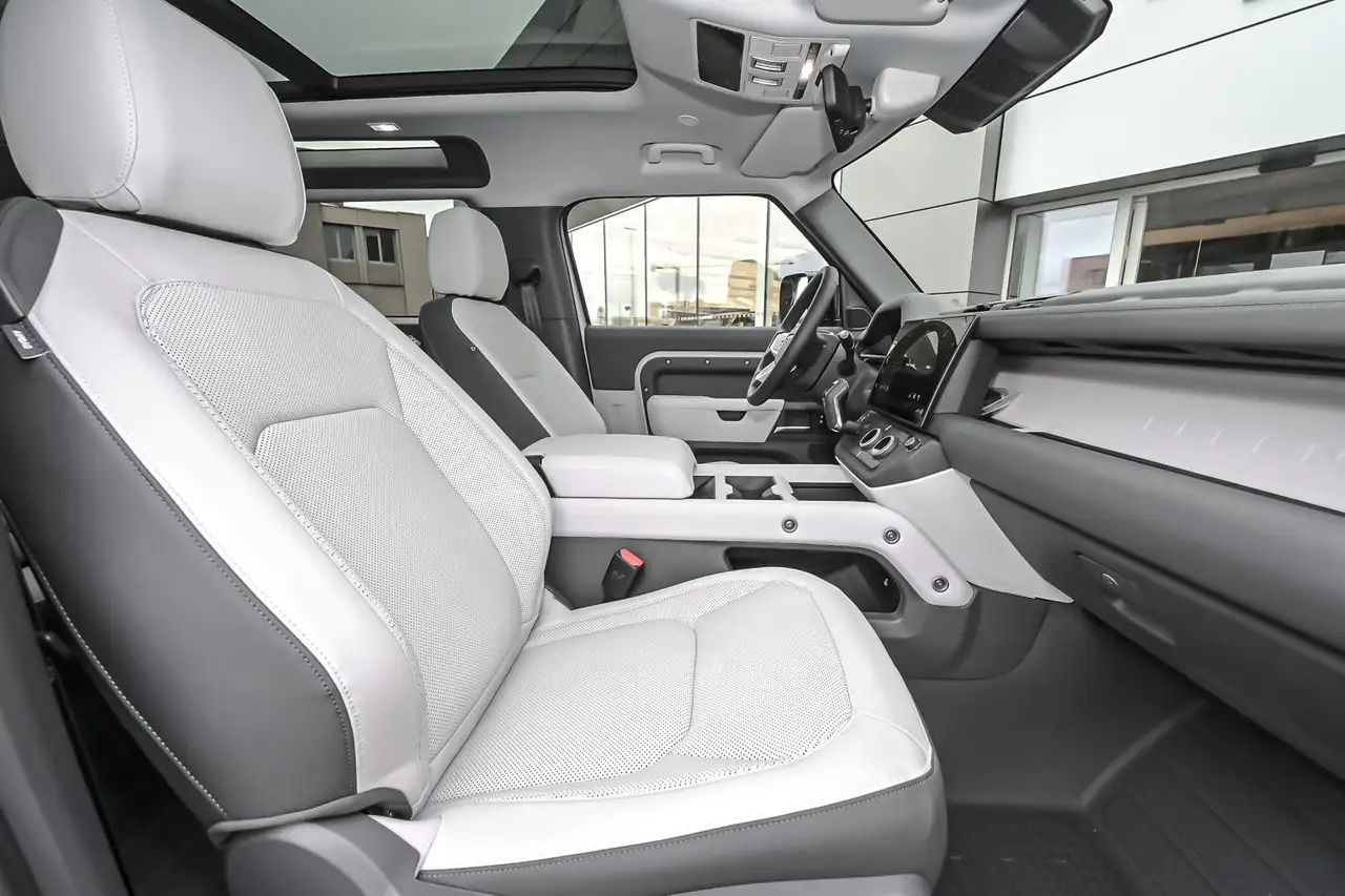 Land Rover Defender 90 X-Dynamic SE URBAN/ GRATIS OMBOUW LICHTE VRACHT — foto 4