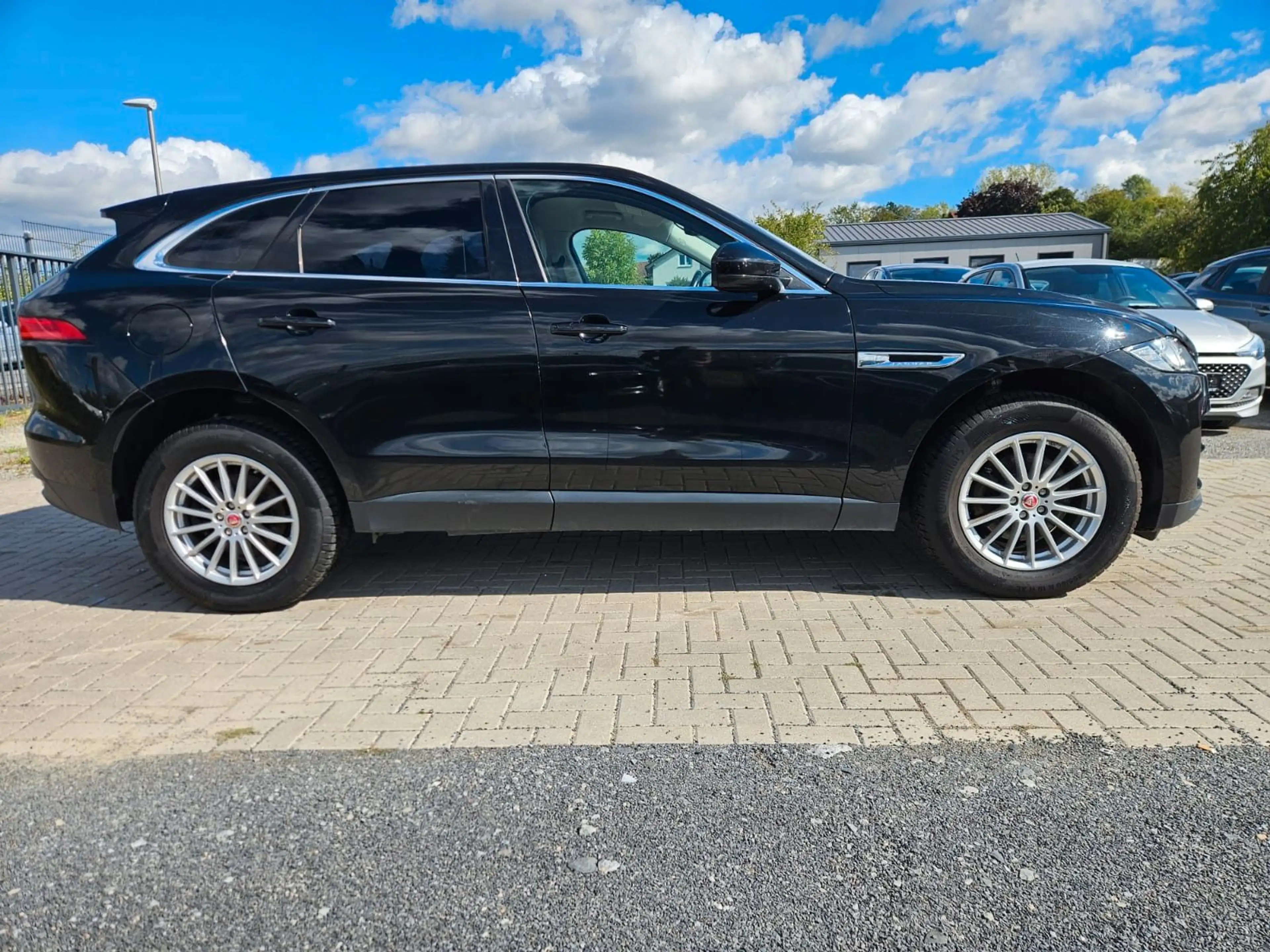 Jaguar F-Pace F-PACE Prestige — photo 3