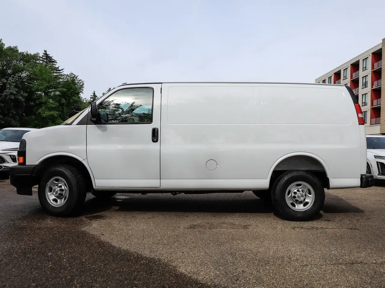 Chevrolet Express 3500 снимка Chevrolet Express 3500