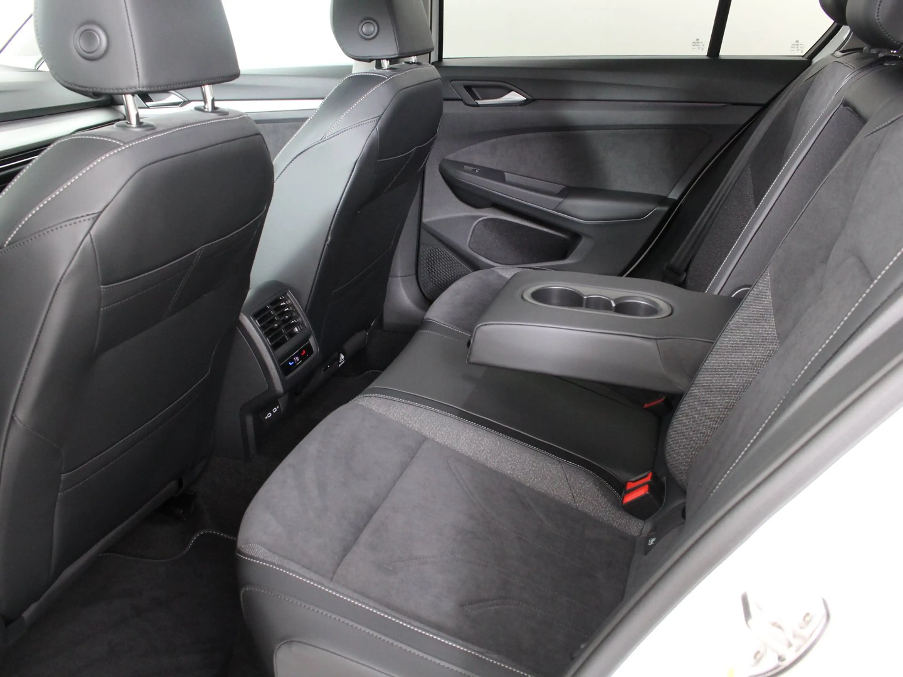 Volkswagen Golf Rabbit TSI — photo 5