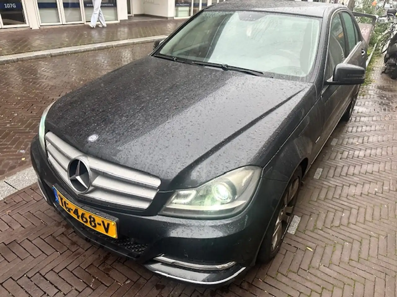 Mercedes-Benz C 200
