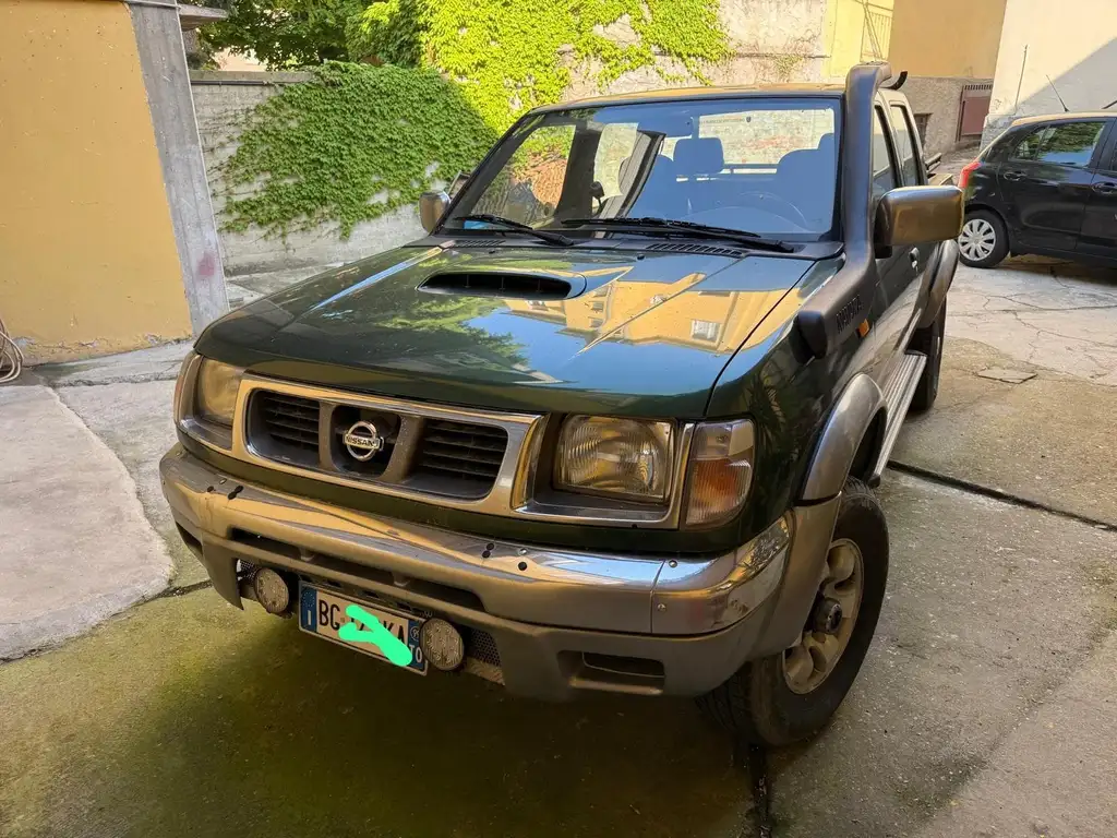 Nissan Navara 1999 из Европы — купить под ключ