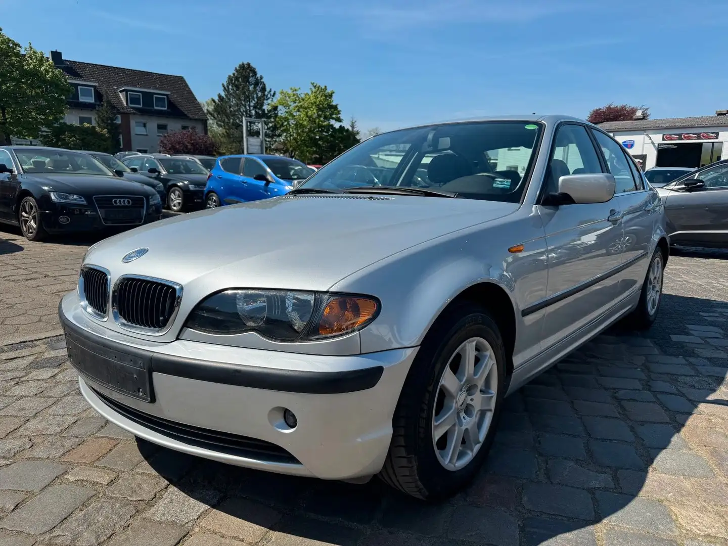 BMW 316 i Lim.  *Nur 99tkm  *2. Hand *SHZ*Klima Argent - 1