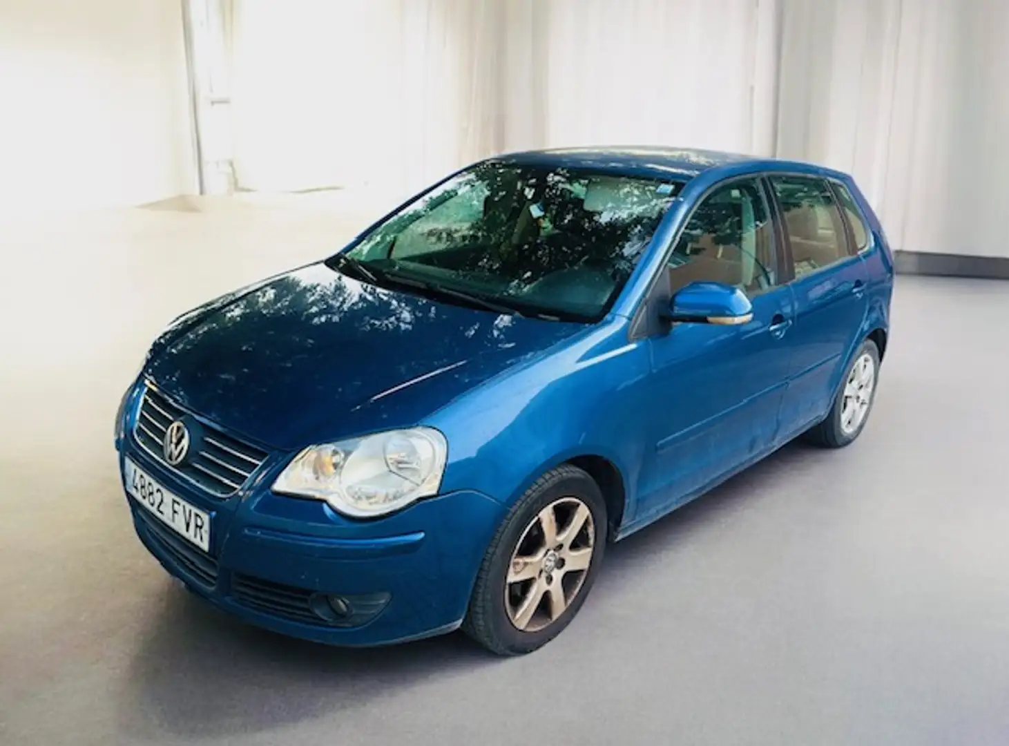 Volkswagen Polo 1.4 Edition 80 Bleu - 1