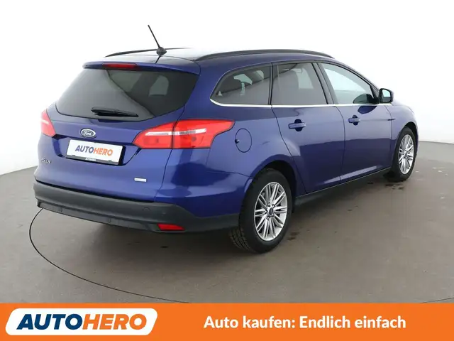 Ford Focus view 6
