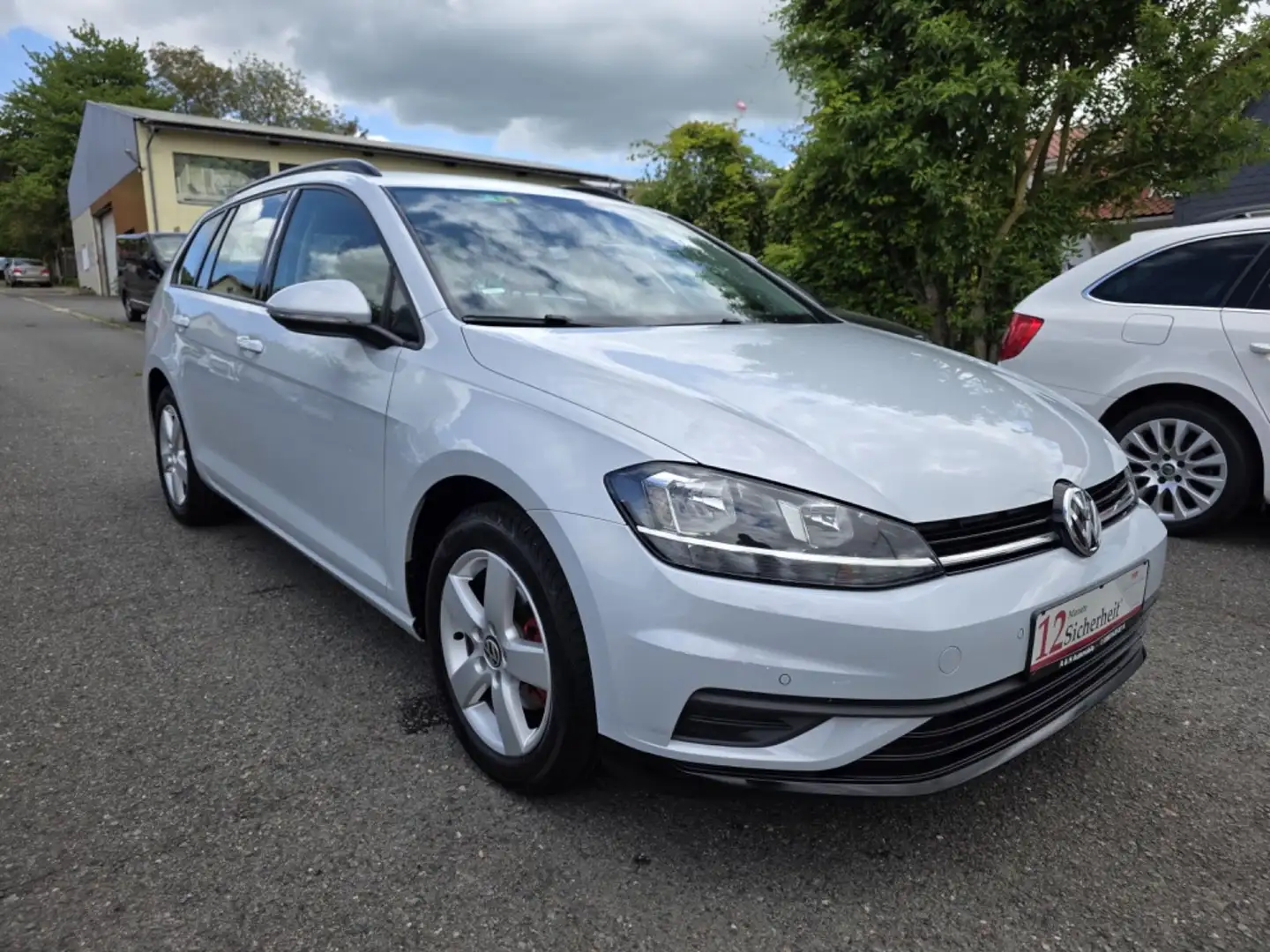 Volkswagen Golf VII Variant BMT/Start-Stopp  Navi LED Temp Zilver - 2