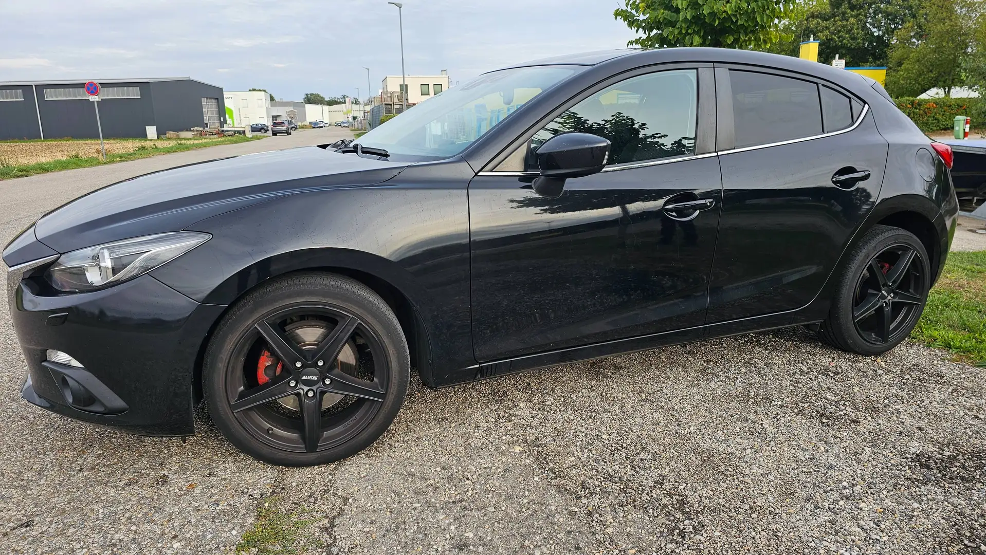 Mazda 3 Mazda 3 Sport CD150 Attraction Attraction Schwarz - 1