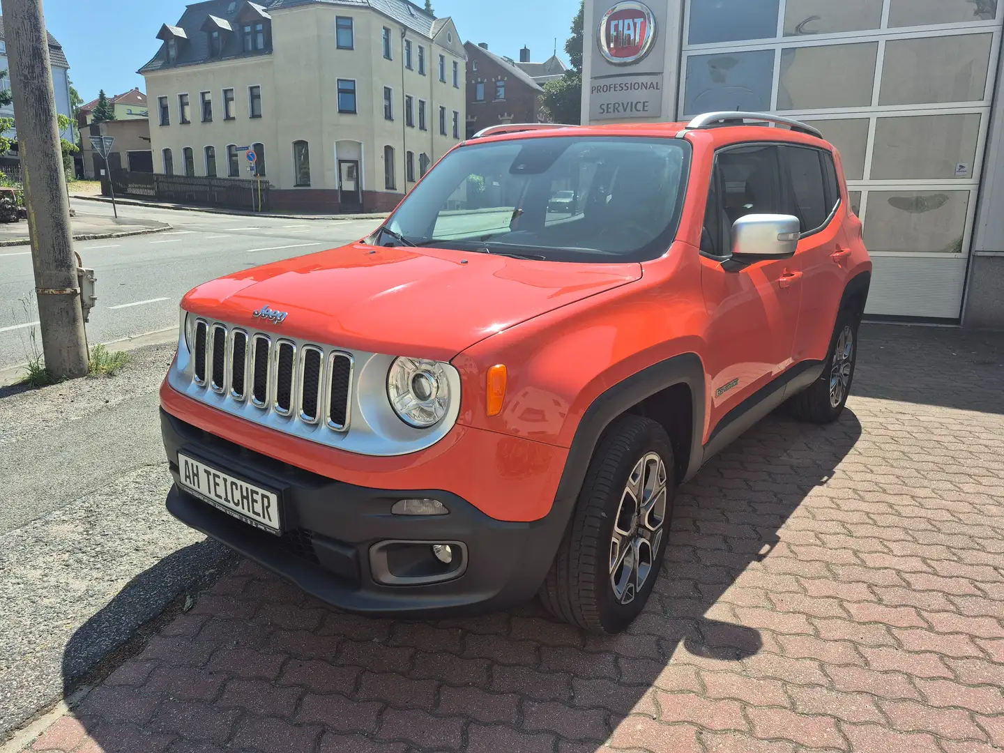 Jeep Renegade 2.0 MultiJet Active Drive Limited Pomarańczowy - 1