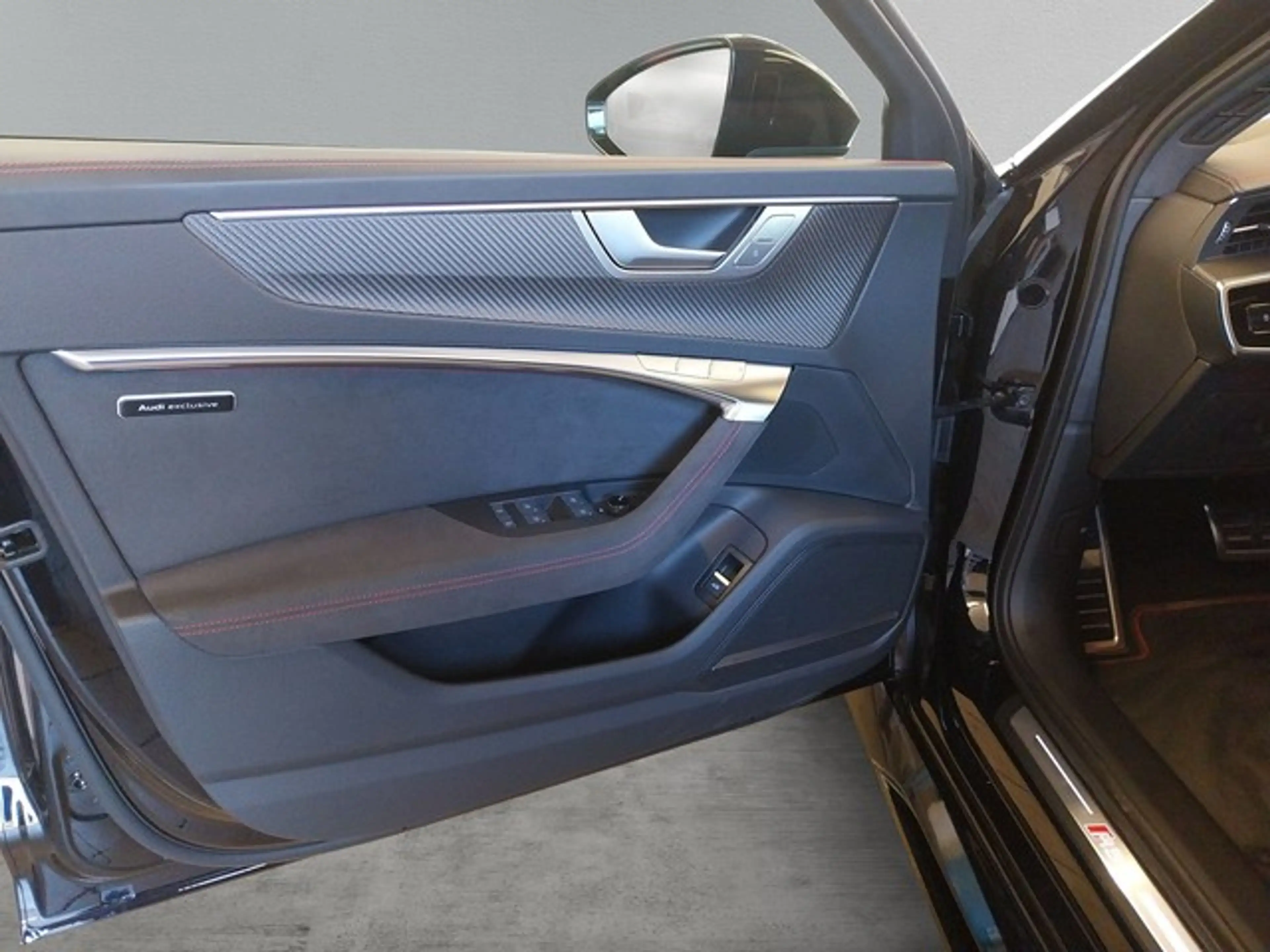 Audi RS6 Avant performance AHK Laser PANO HeadUp — photo 13