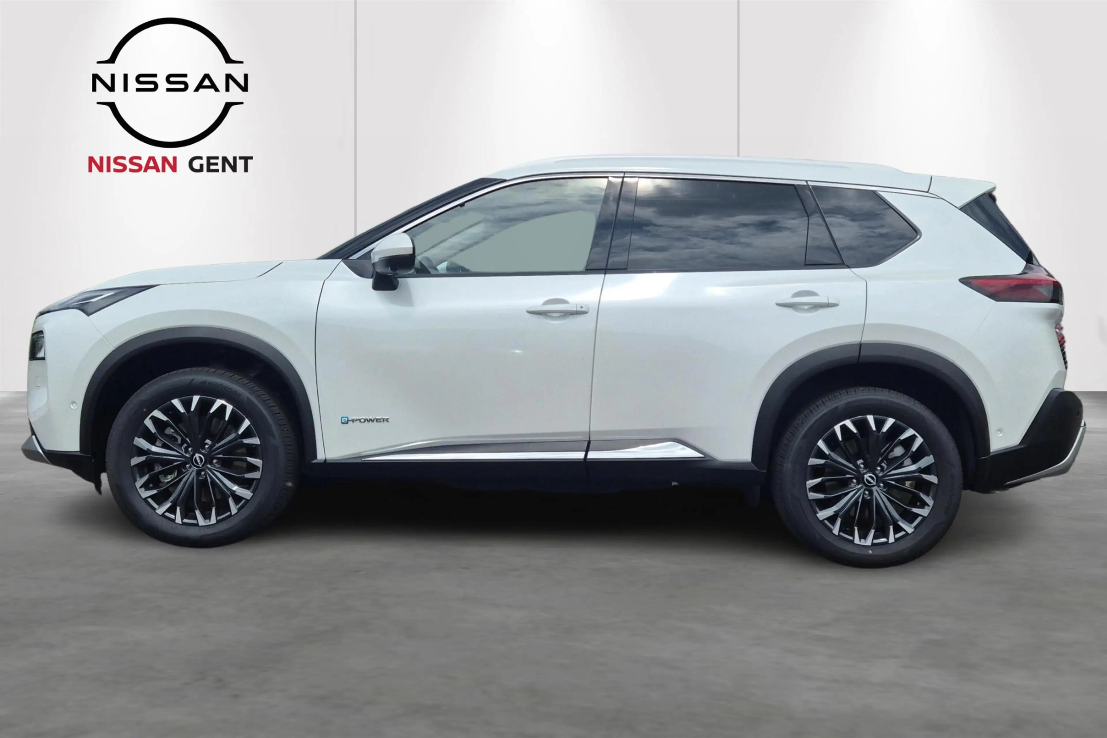 Nissan X-Trail e-POWER e-4ORCE 4WD Tekna+ 7 zit plaatsen/360 came — photo 3
